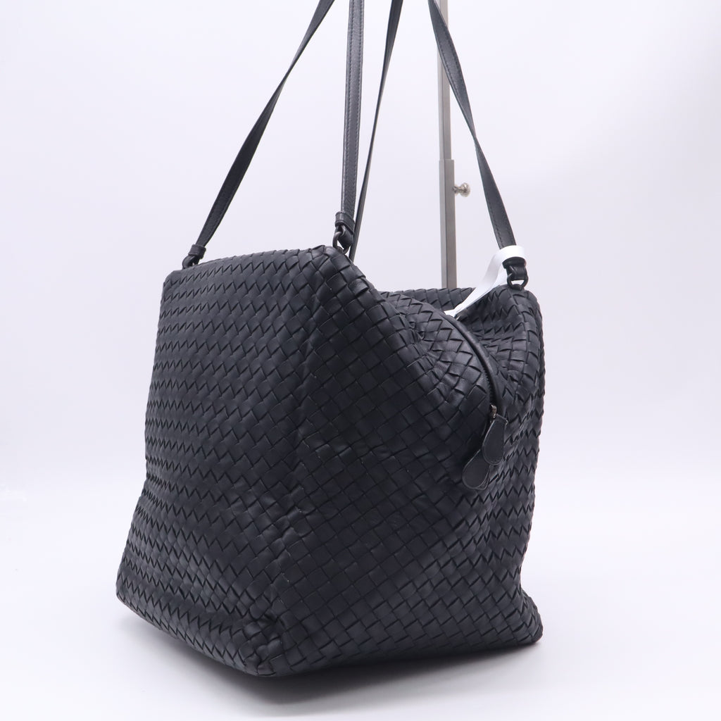 Intrecciato Shoulder Bag B23293