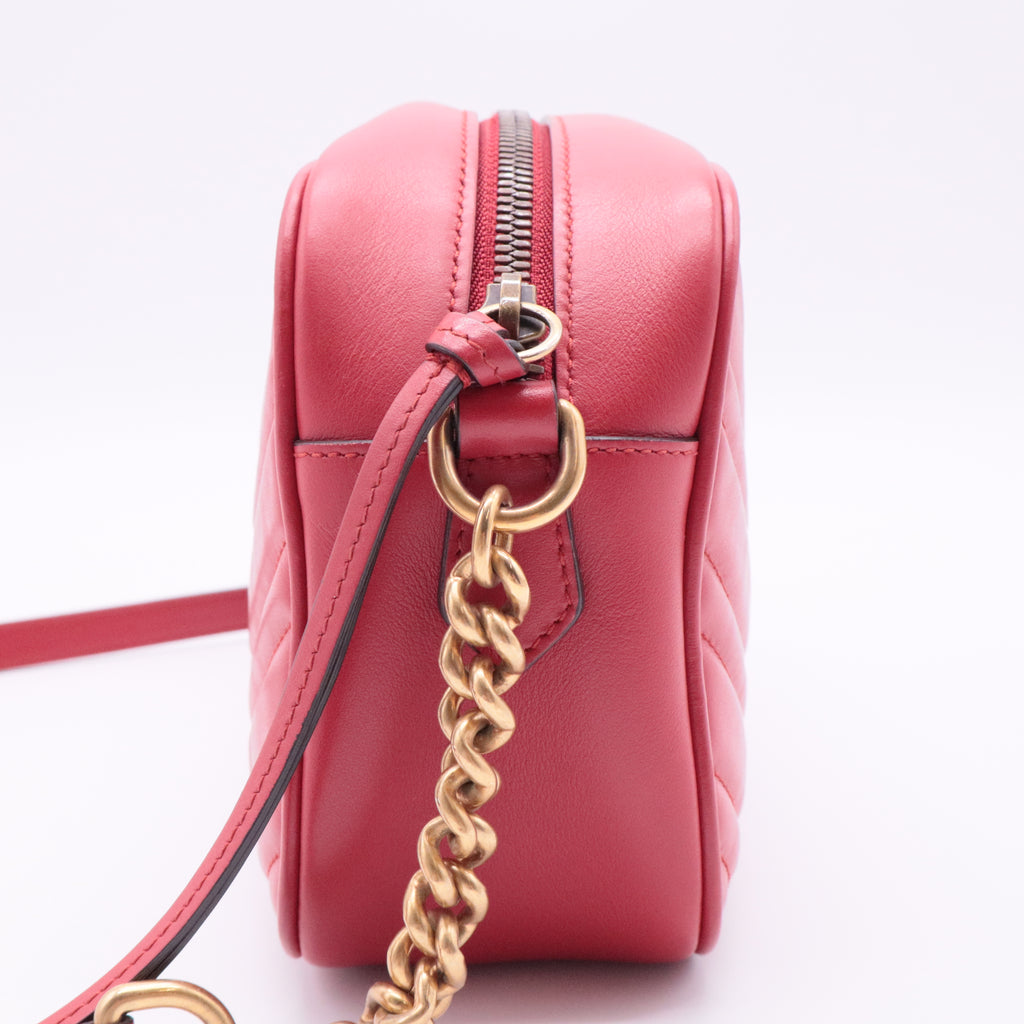 GG Marmont Shoulder Bag Matelasse Leather Small
