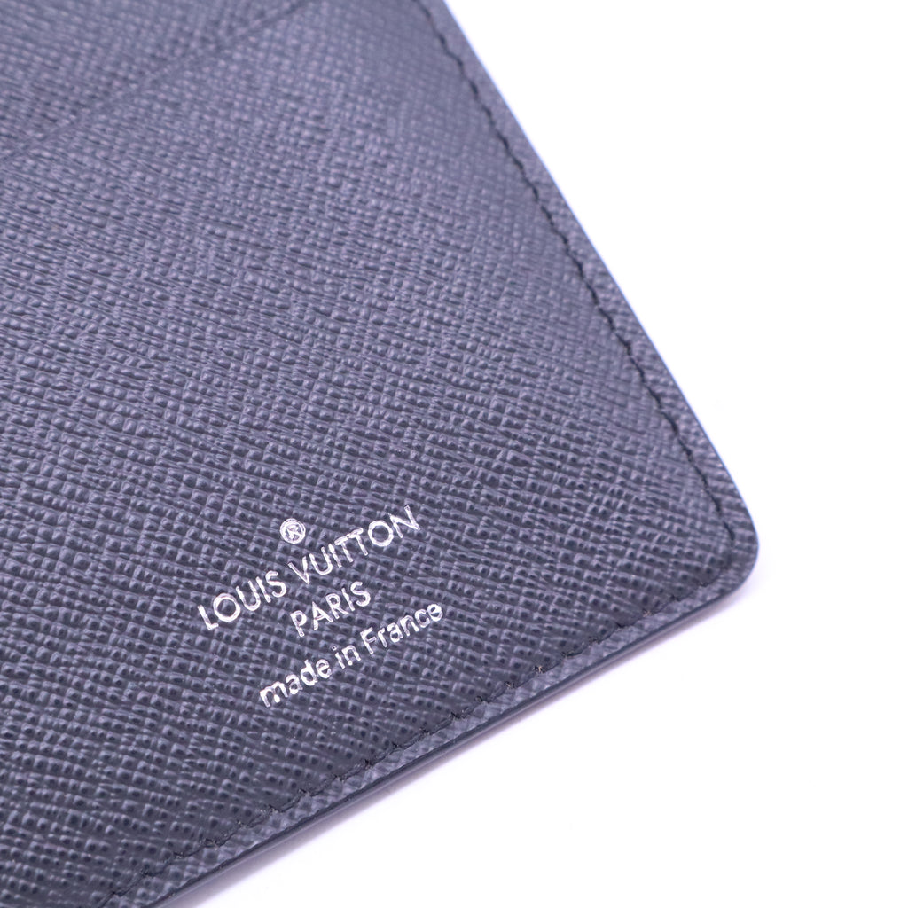 Black leather long wallet W20730