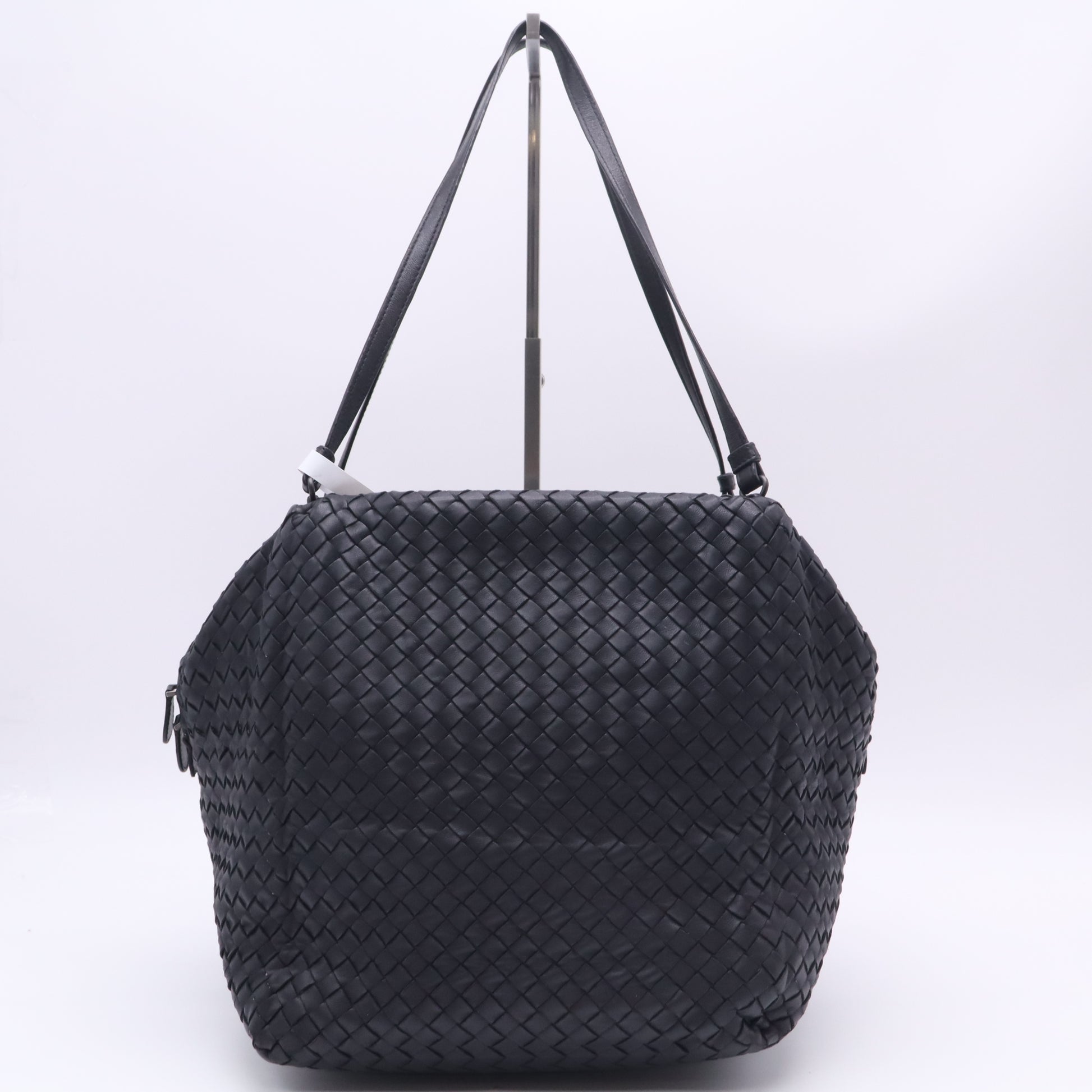 Intrecciato Shoulder Bag B23293