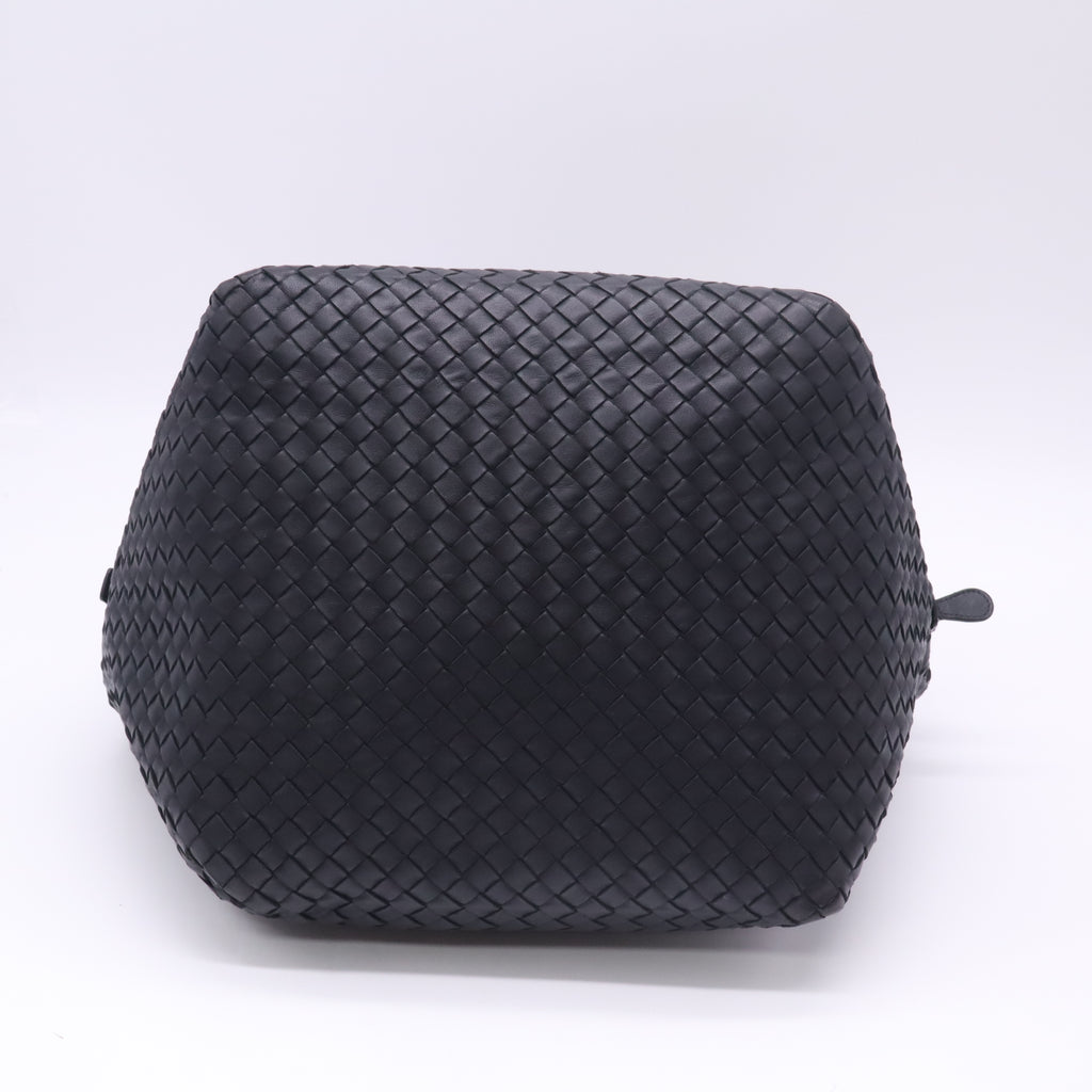 Intrecciato Shoulder Bag B23293