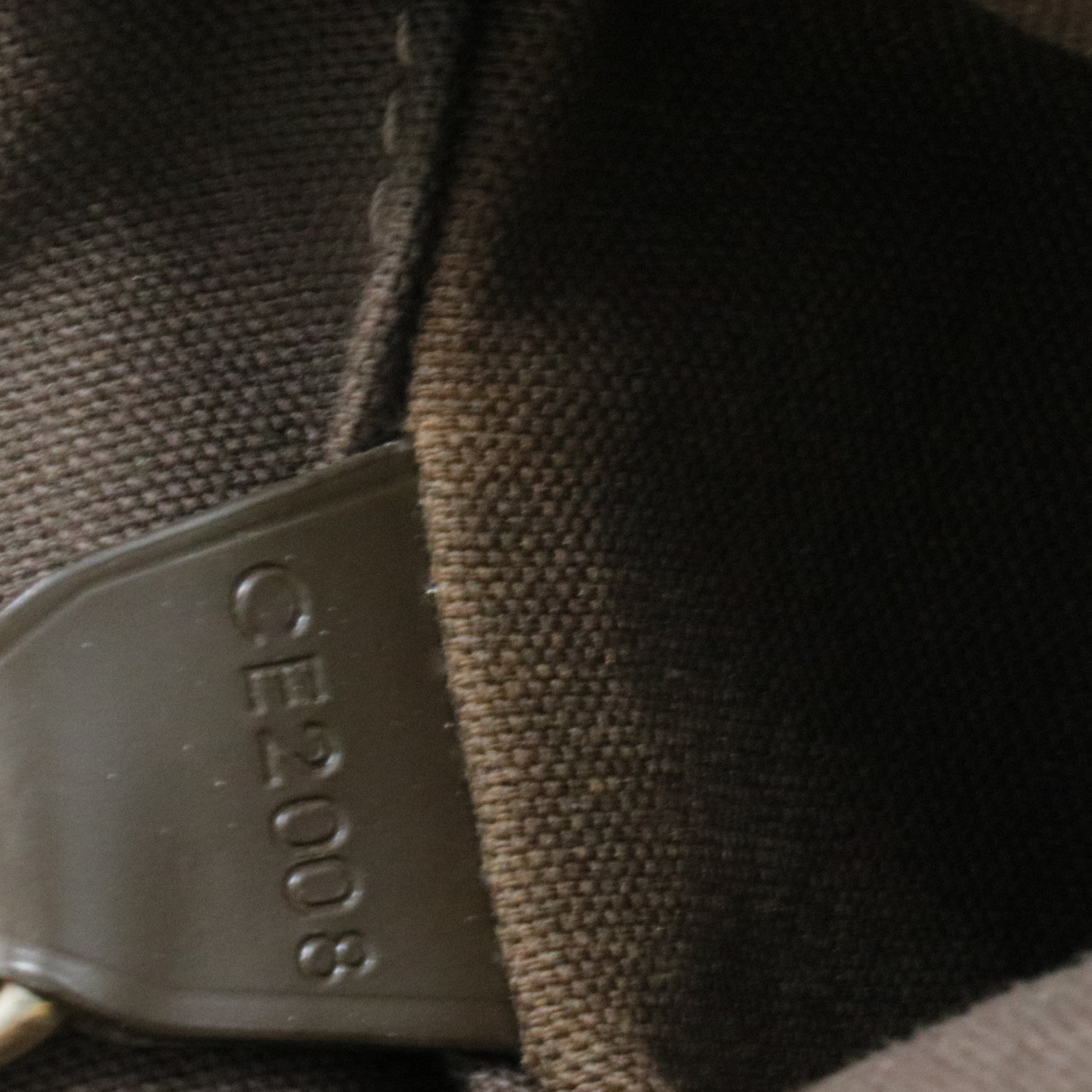 Taiga Leather Viktor Messenger Bag