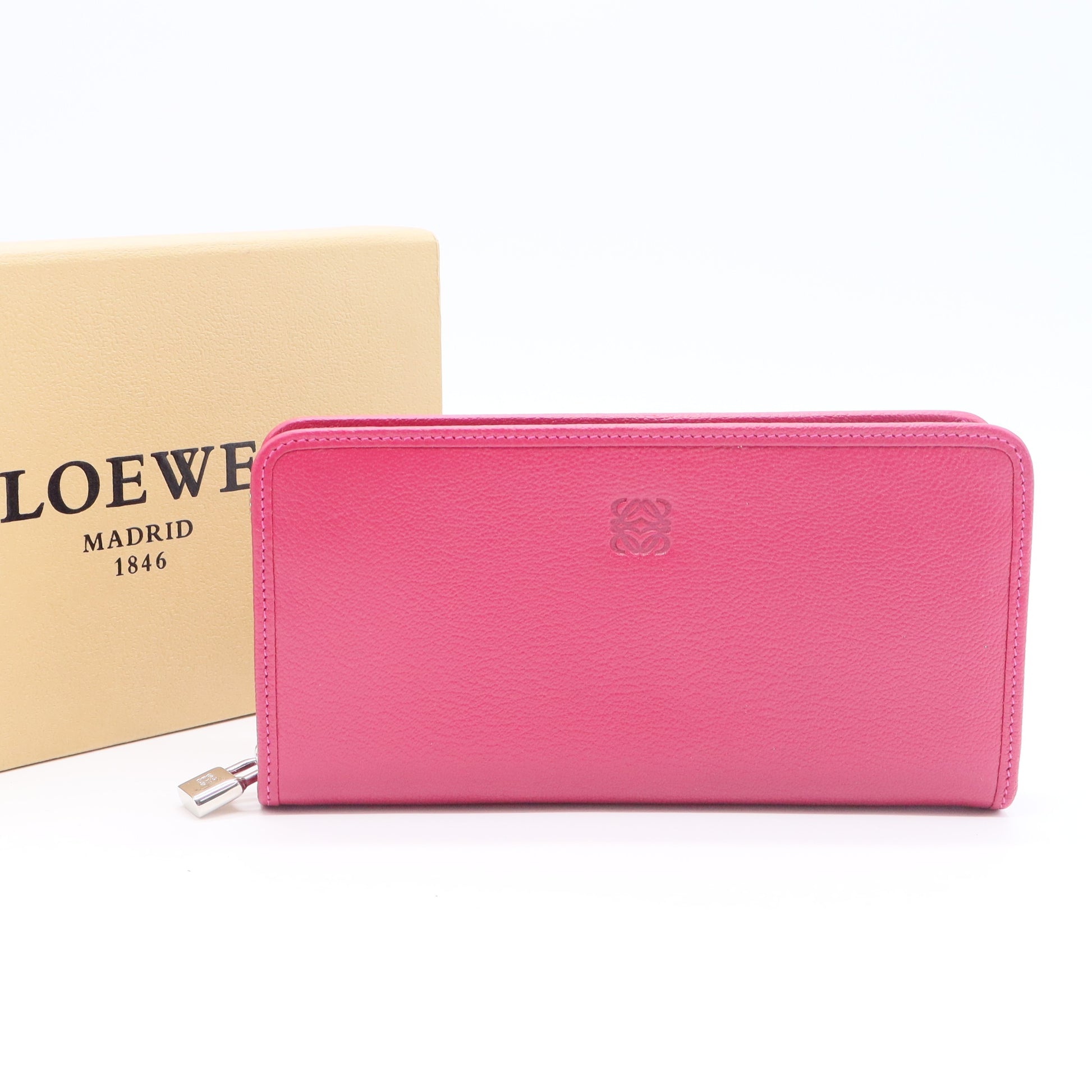Anagram Lambskin Long Wallet Pink