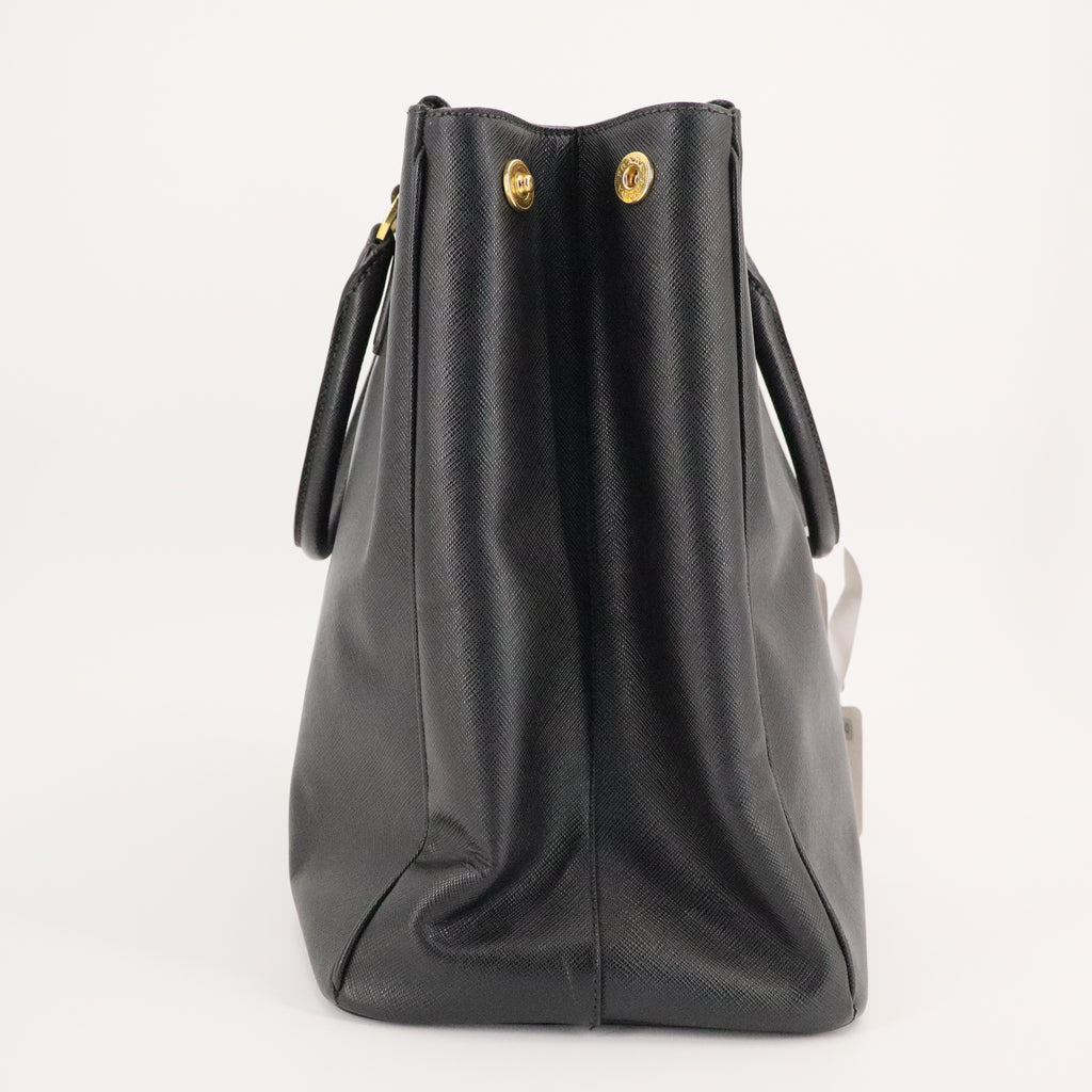 Saffiano Lux Extra Large Tote Black twins