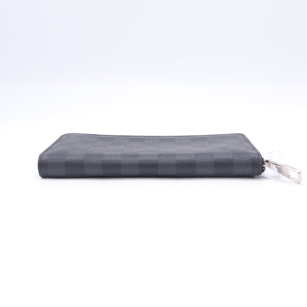 Louis Vuitton Zippy Wallet Vertical W23160