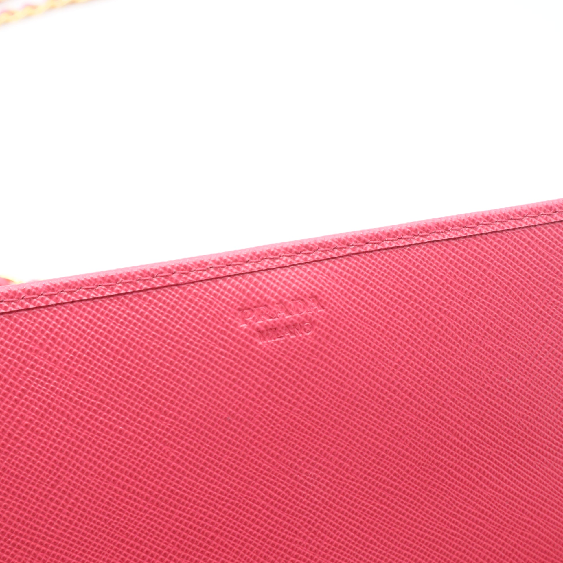 Wallet on Chain Saffiano Leather