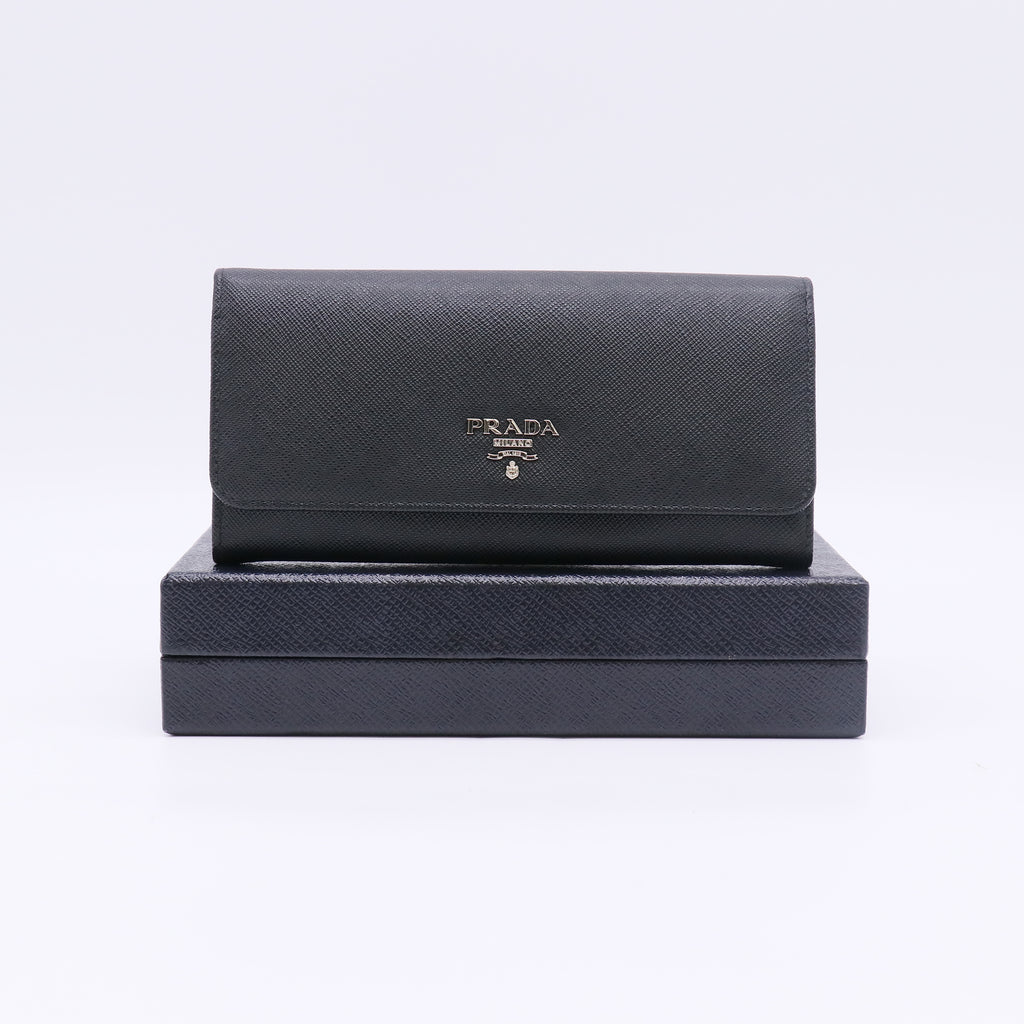 Black Saffiano Continental Flap Wallet W22710