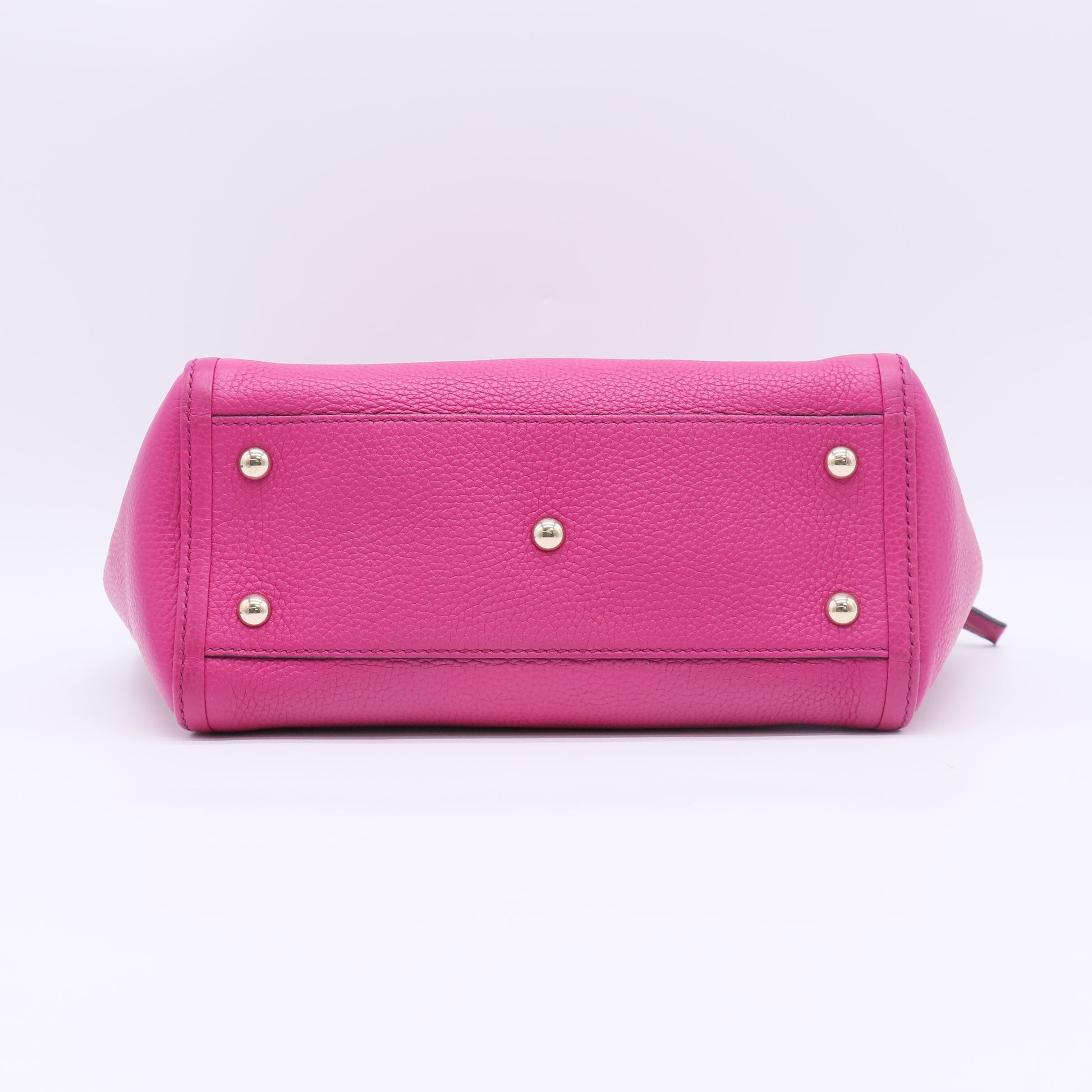 Gucci Pebbled Calfskin Small Soho Top Handle Bag B23271