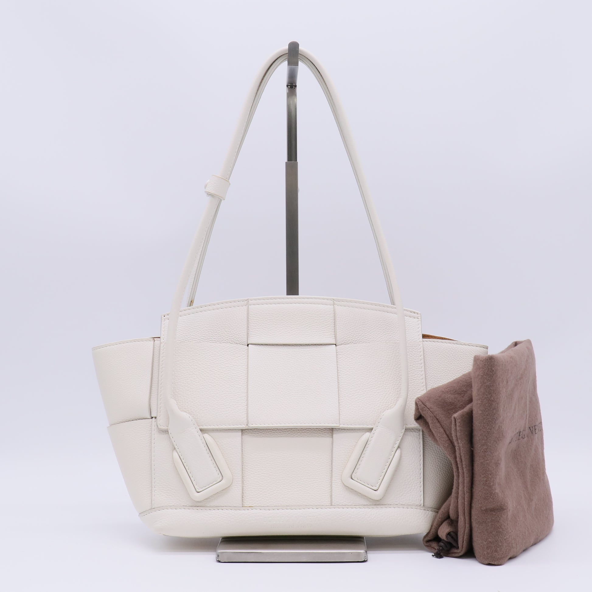 Bottega Veneta Grained Leather Arco Bag twins B23511