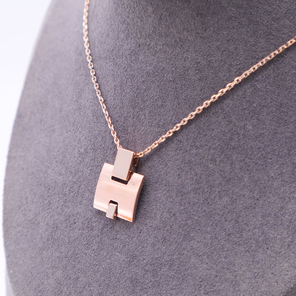 Eileen Pendant Necklace Metal and Enamel
