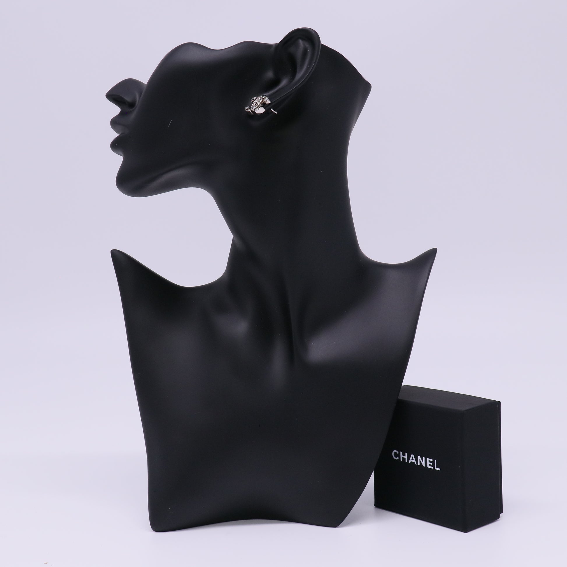 Chanel Crystal Baguette CC Earrings Grey Twins LDJ4465