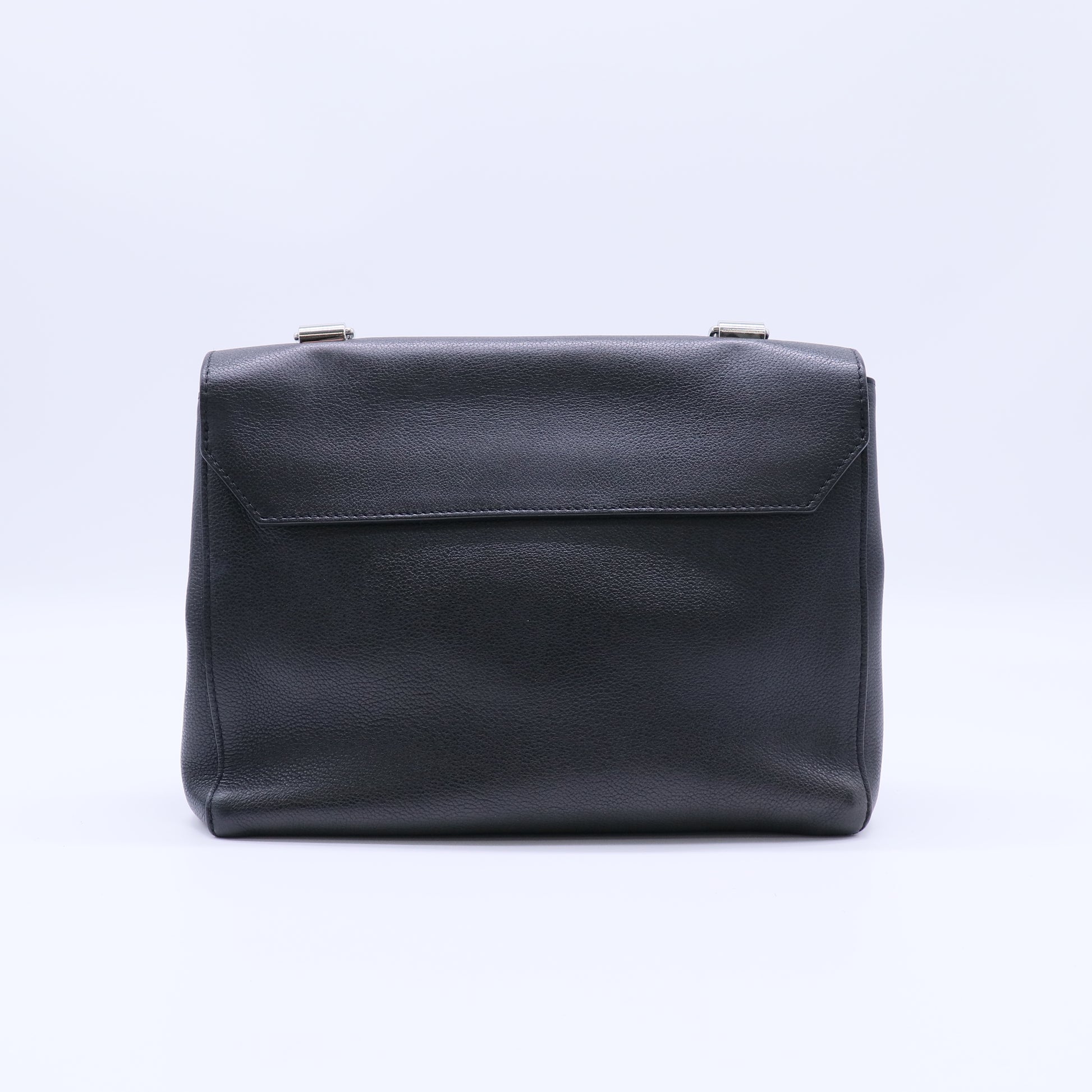 Taurillon Leather Lockme II B22032