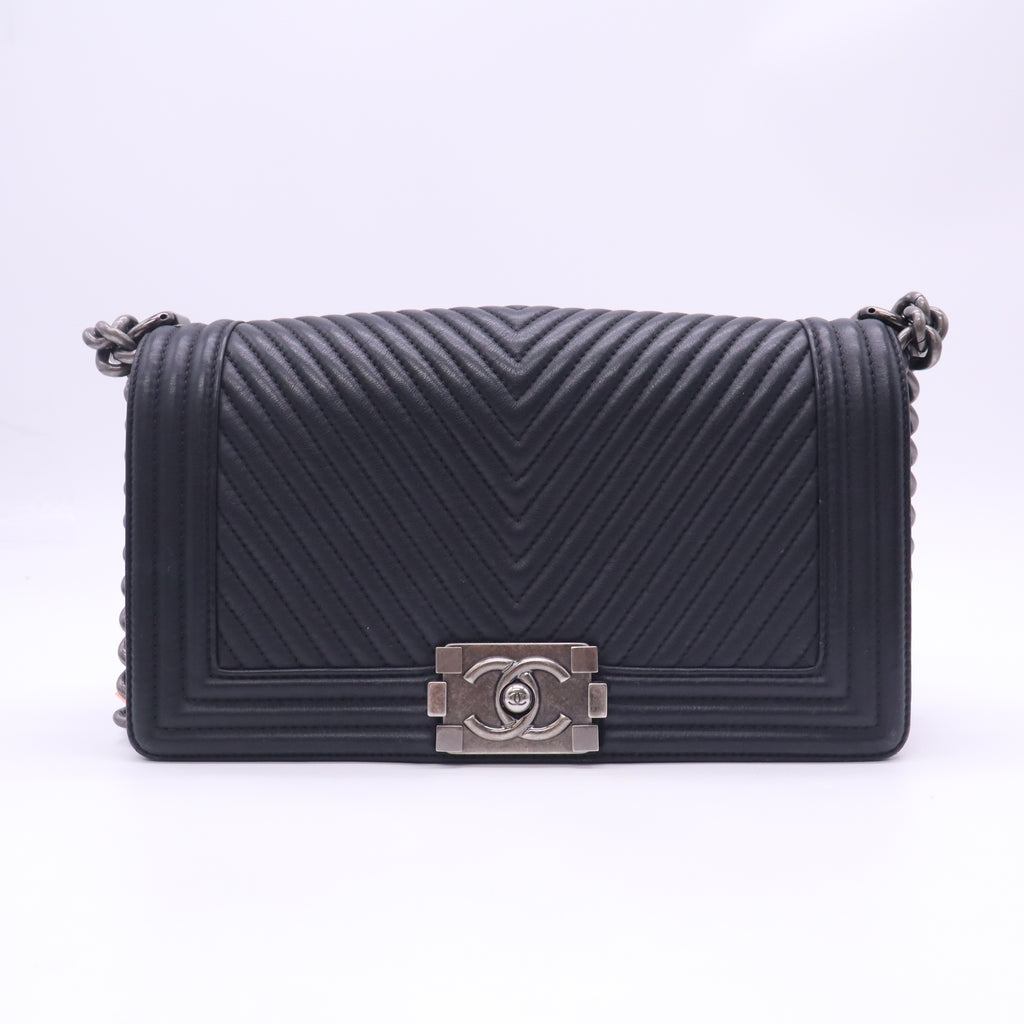 Chanel Black Chevron Quilted Calfskin Leather Whipstitch Medium Boy Bag Twins LDZ1118