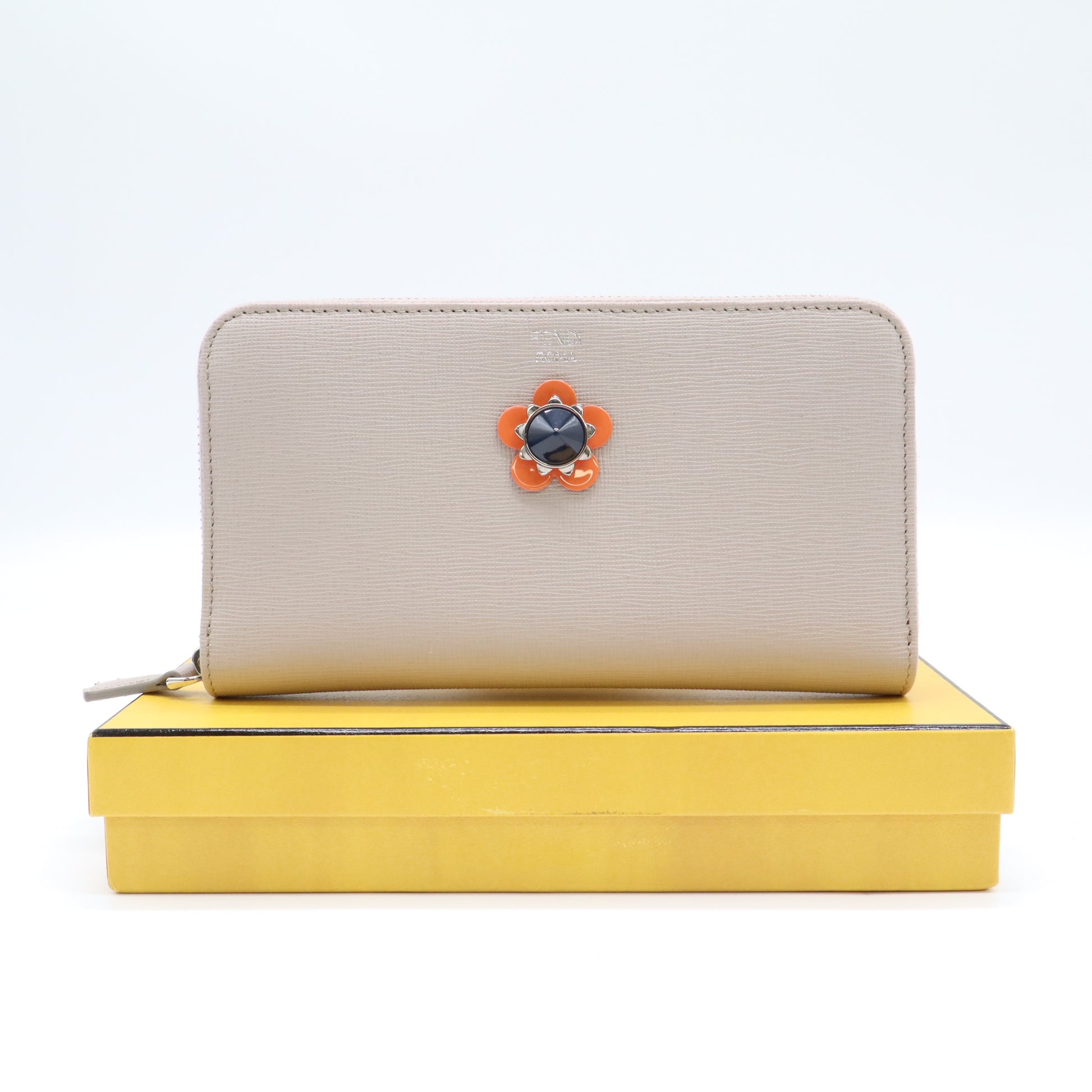 Continental Wallet on Chain Flower Studded Leather W22068