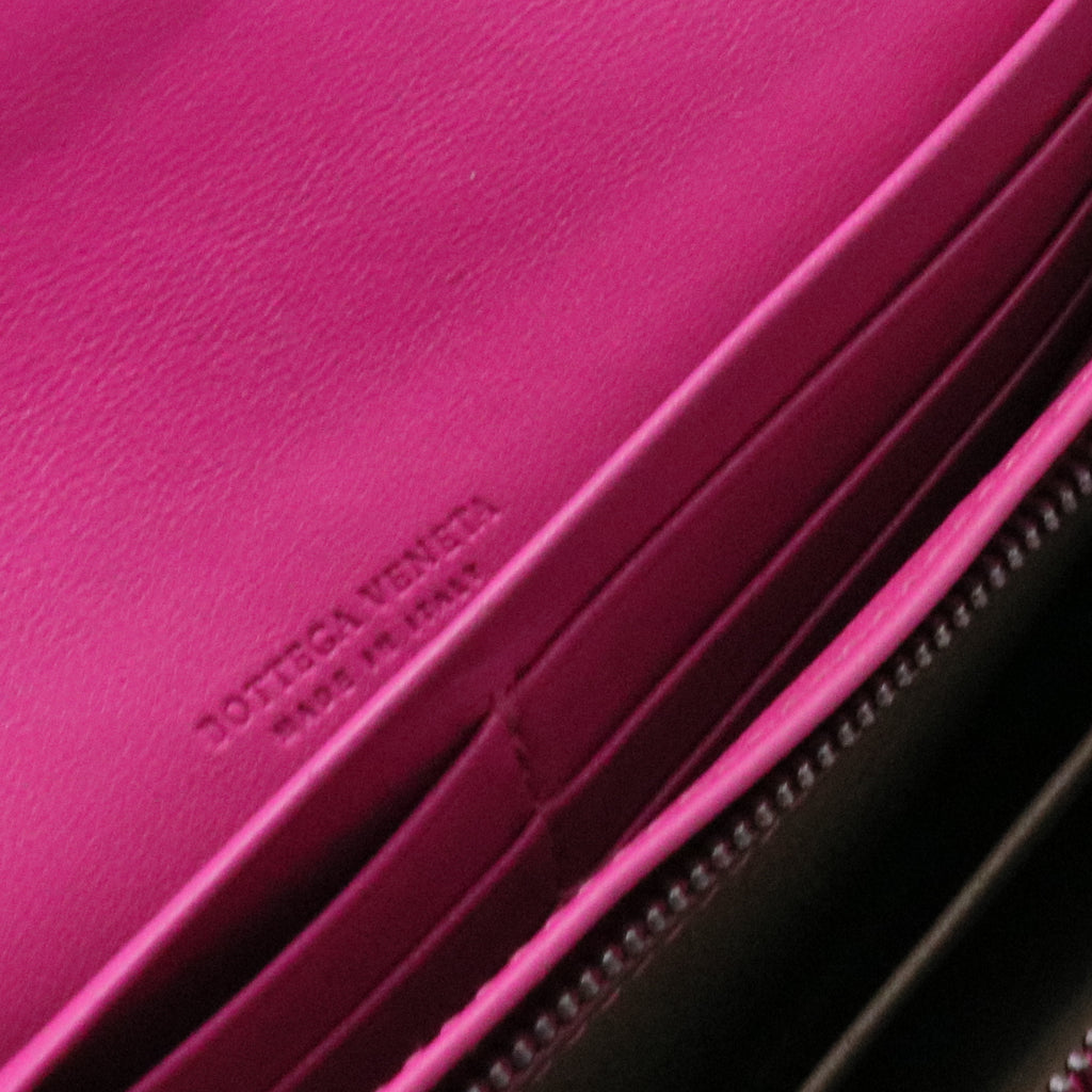 Nappa Intrecciato Continental Wallet Rosa