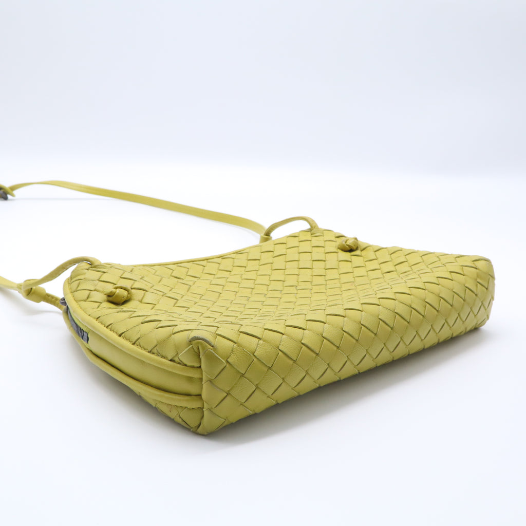 Double Compartment Pillow Crossbody Bag Intrecciato Nappa Medium Twins B22404