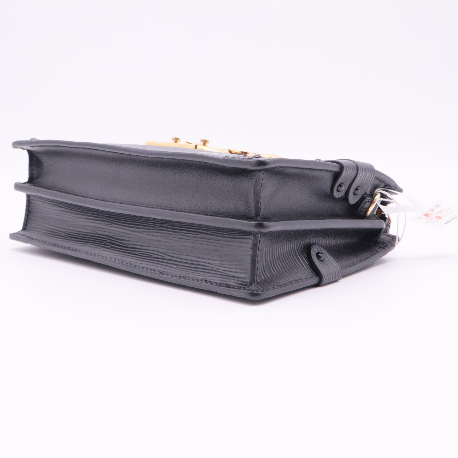 Epi Trunk Clutch Black For Gisel