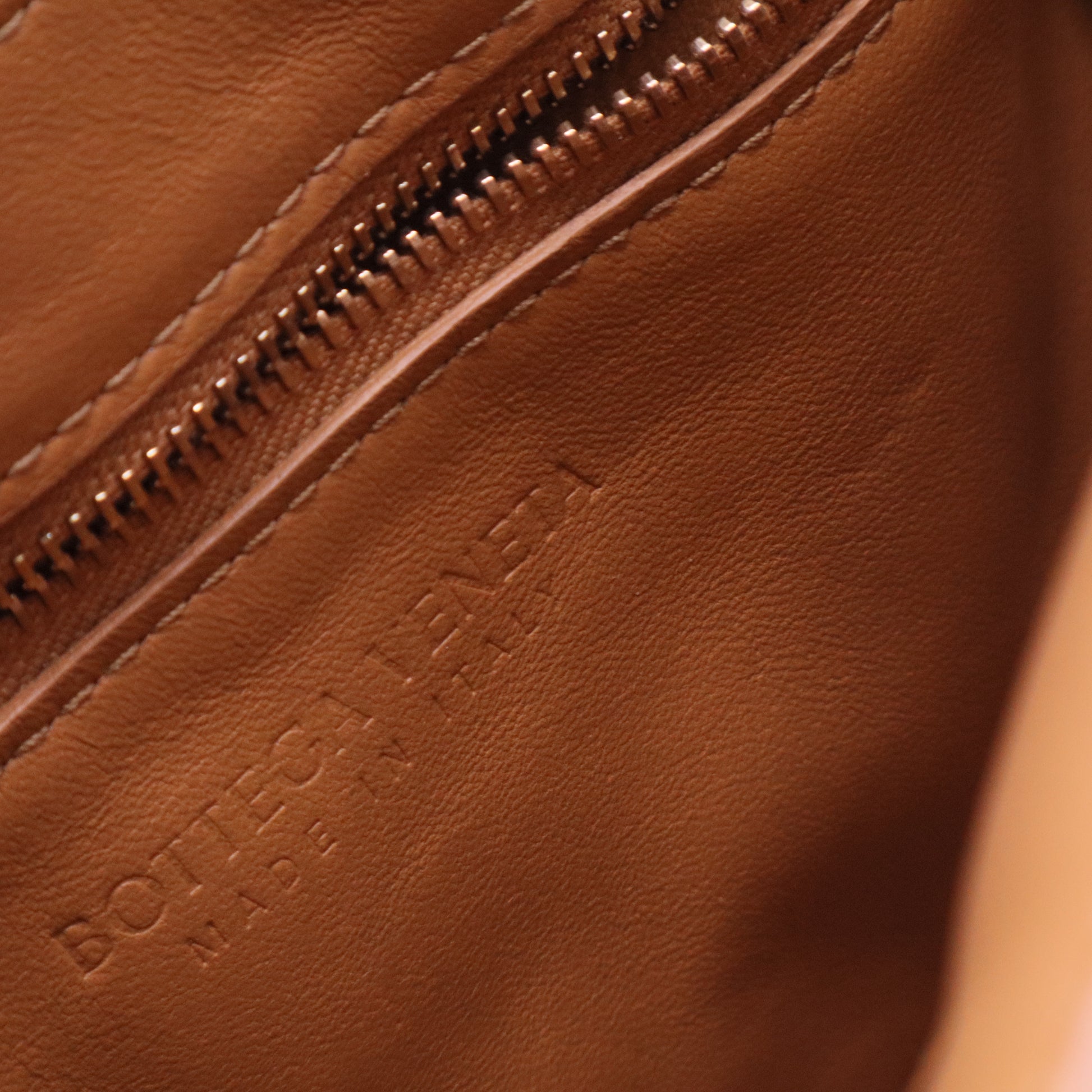 Brown padded Cassette shoulder bag