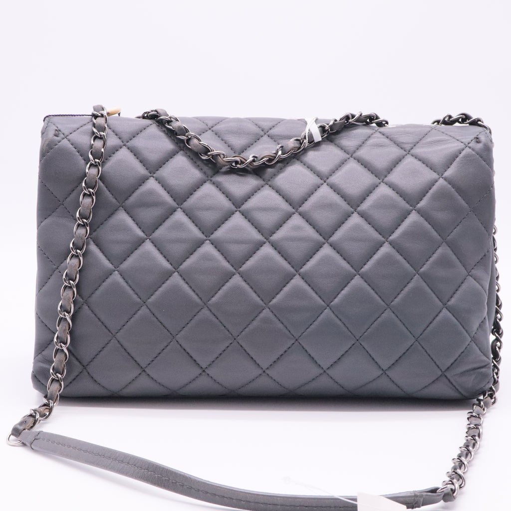 Coco Loop Flap Bag Quilted Lambskin Jumbo twins