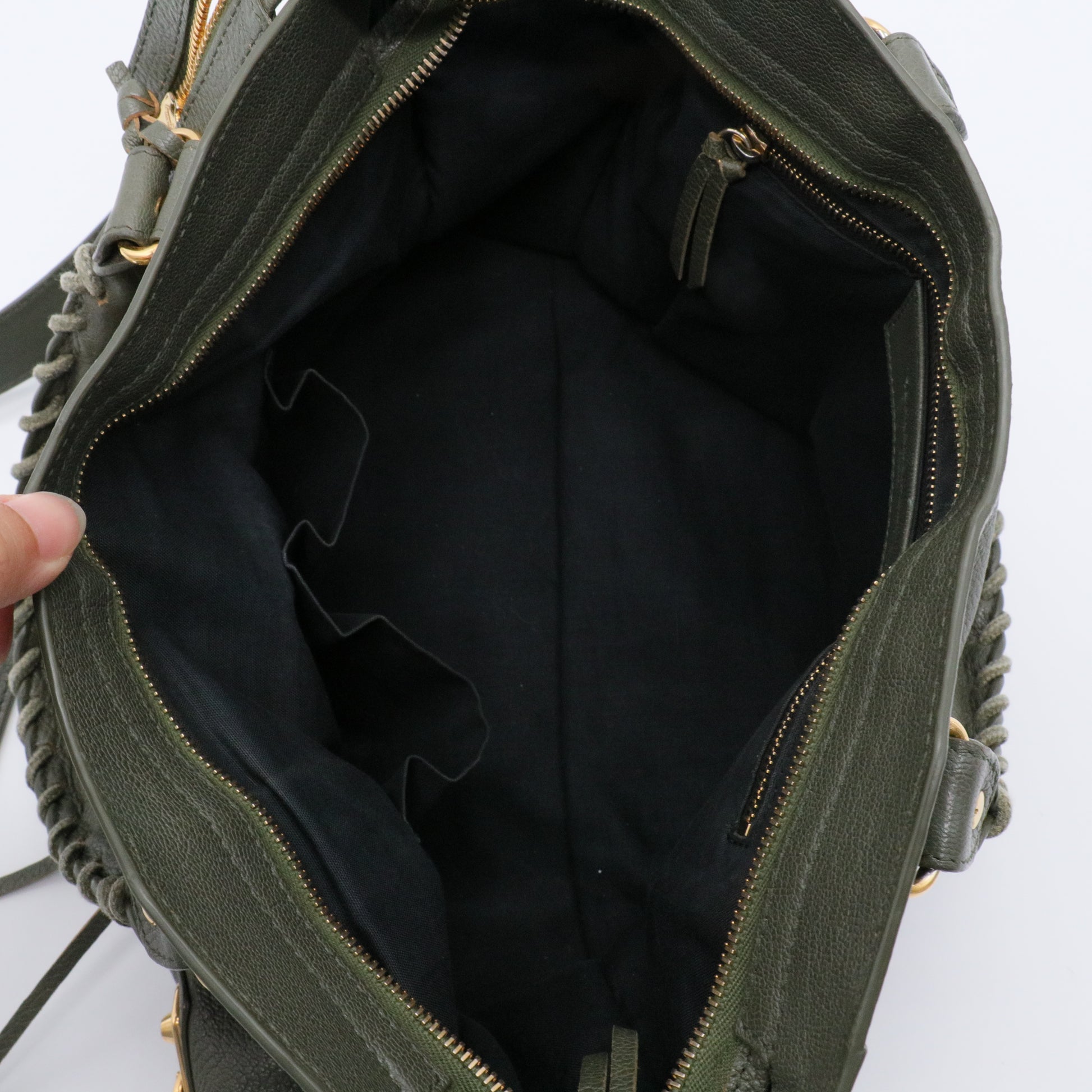 Balenciaga Classic City handbag in olive green leather twins