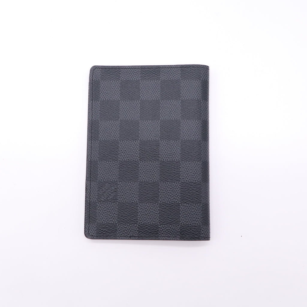 Louis Vuitton Passport Cover in Damier Graphite Canvas W22762