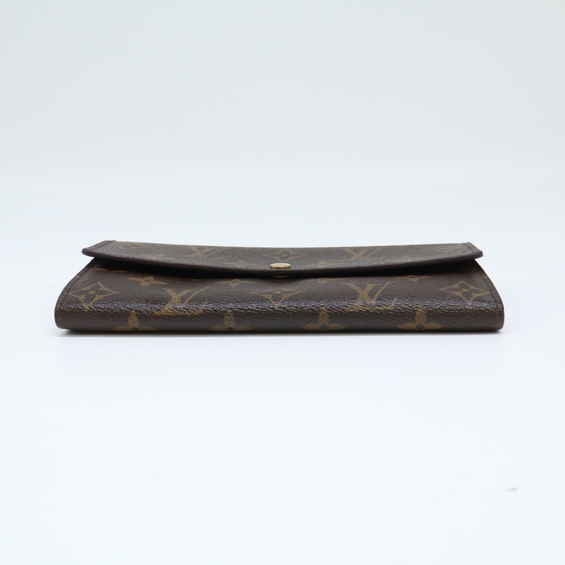 Louis Vuitton Sarah Wallet W21855