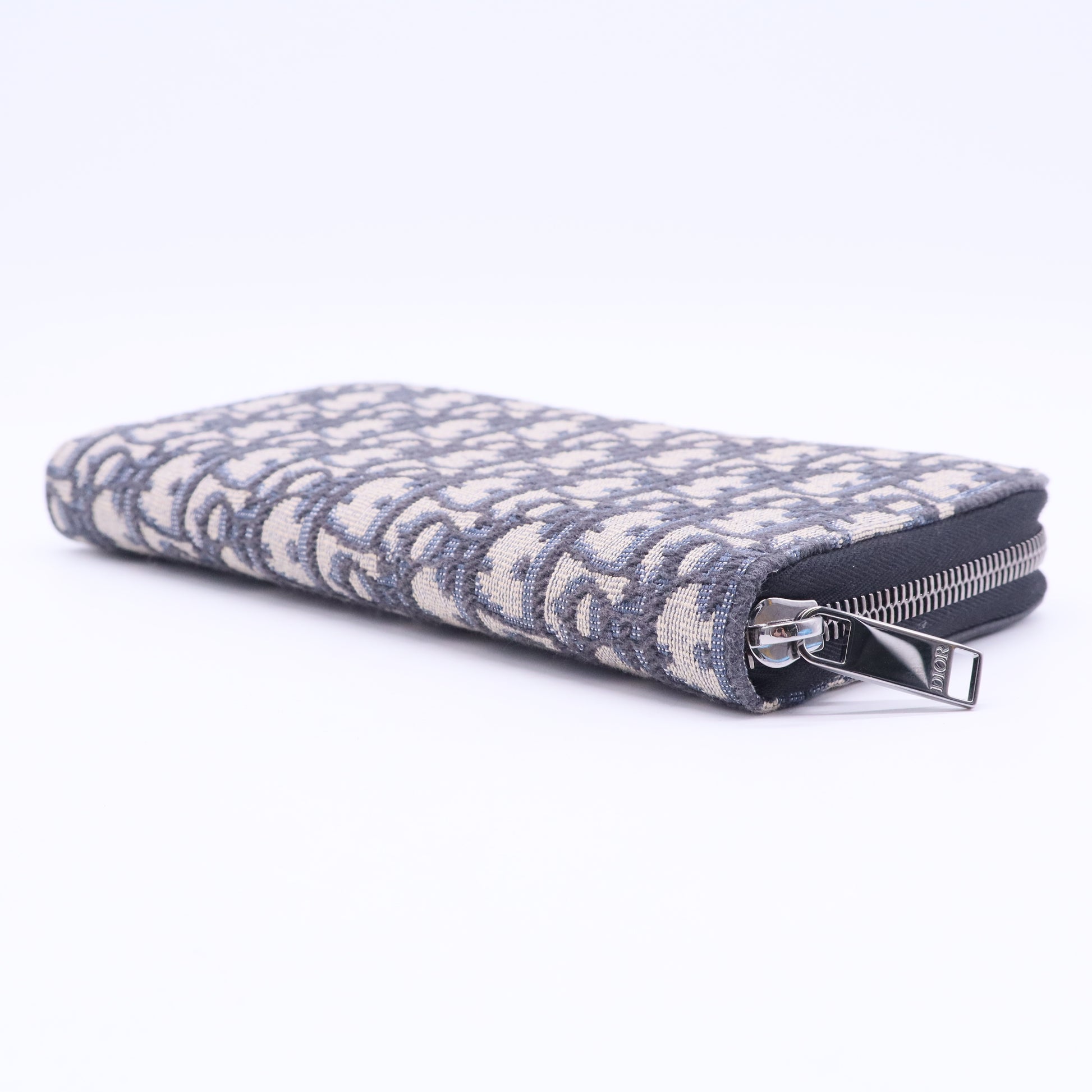 Saddle Long Zipped Wallet