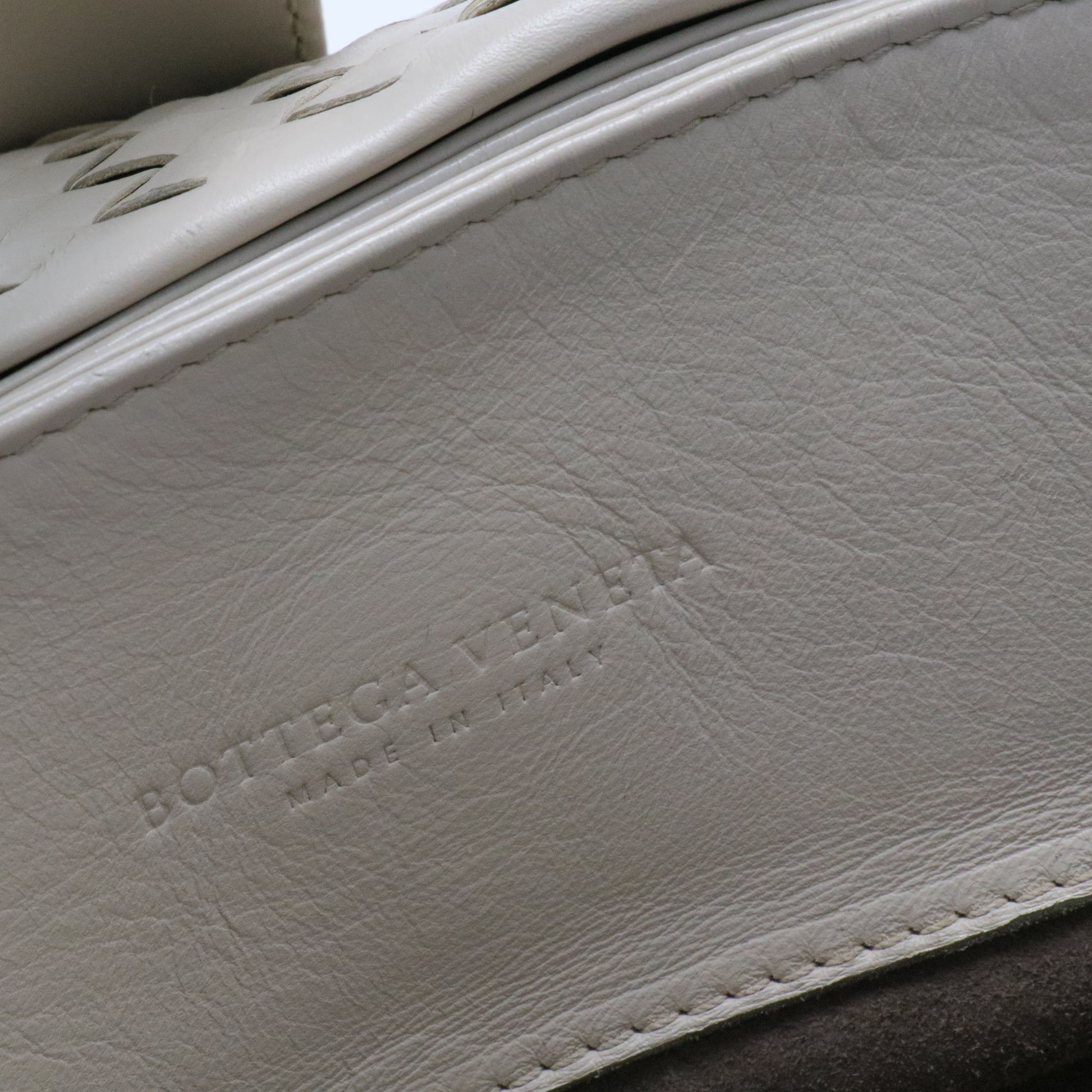 Roma Bag Intrecciato Nappa Medium