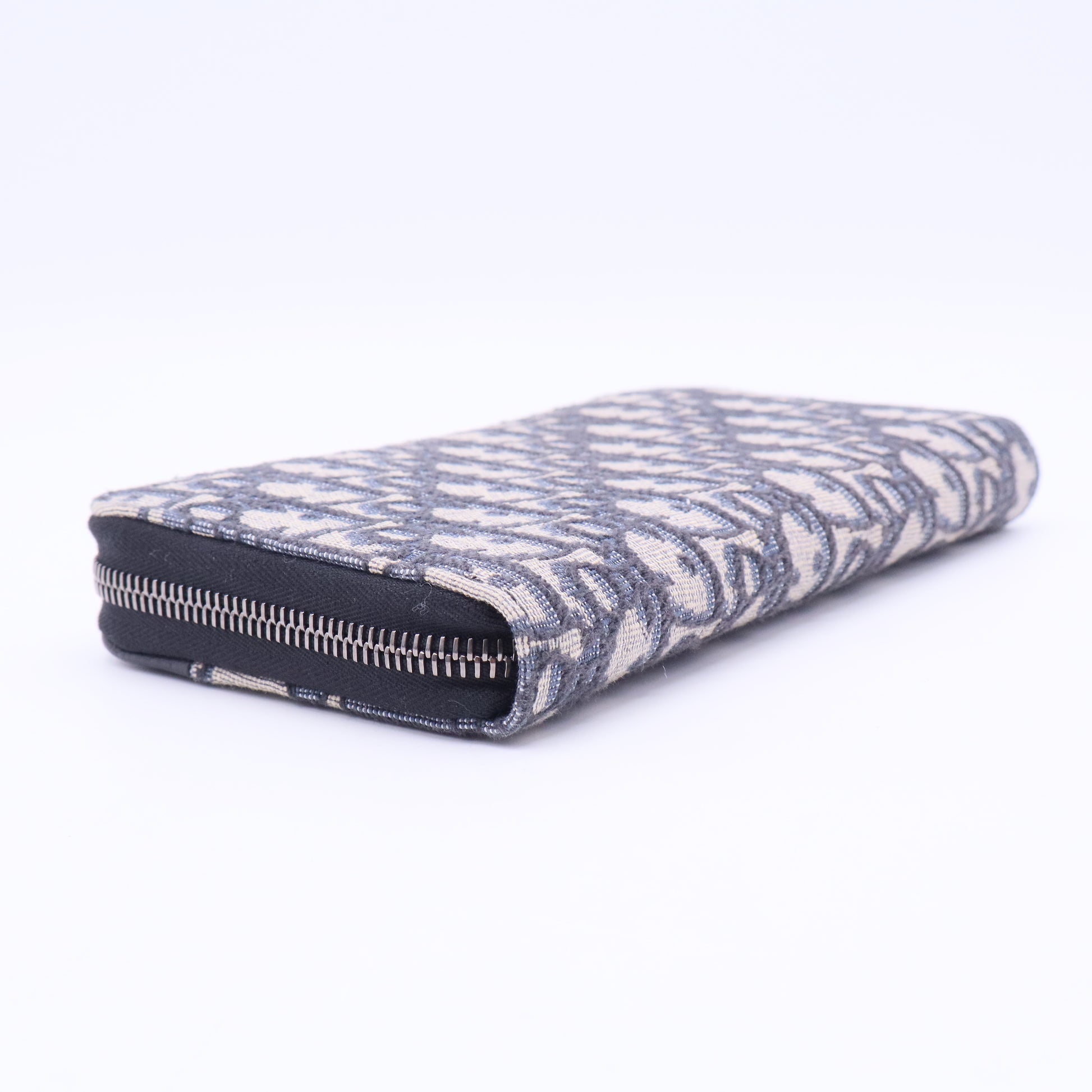 Saddle Long Zipped Wallet