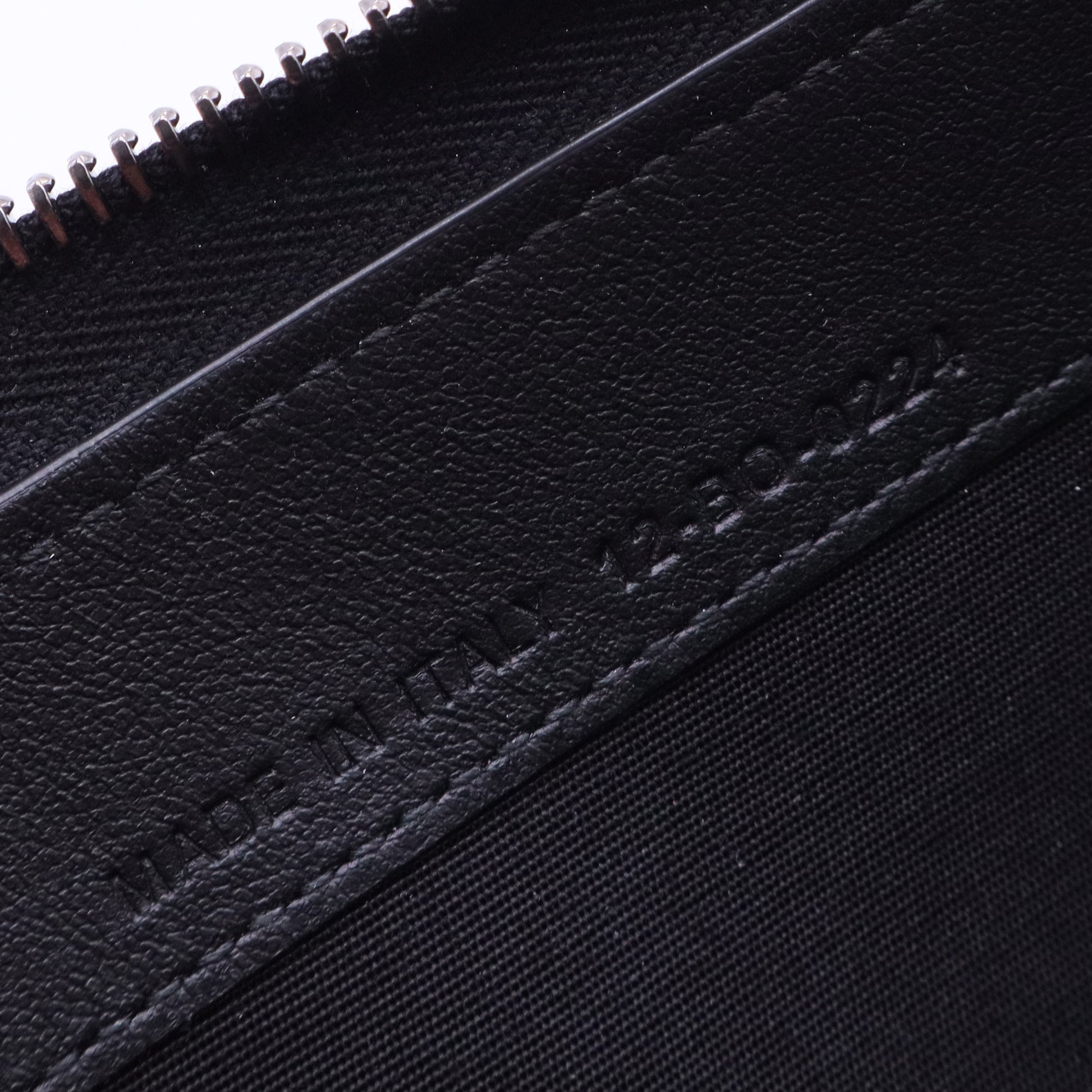 Saddle Long Zipped Wallet
