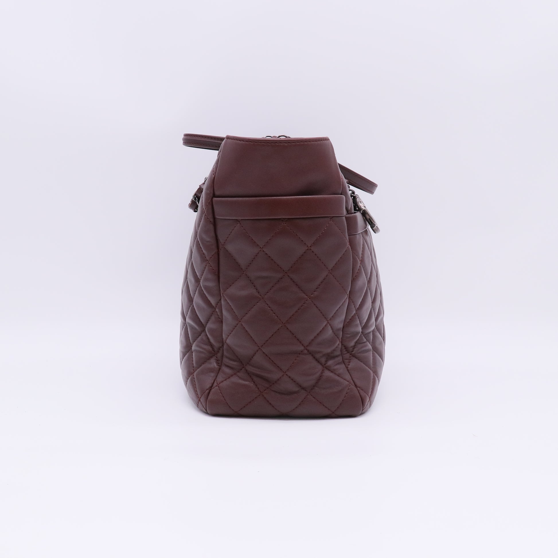 Chanel Quilted Lambskin Chain Shopping Tote Bag B23365