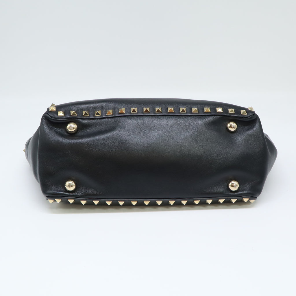 Rockstud leather crossbody bag B22165