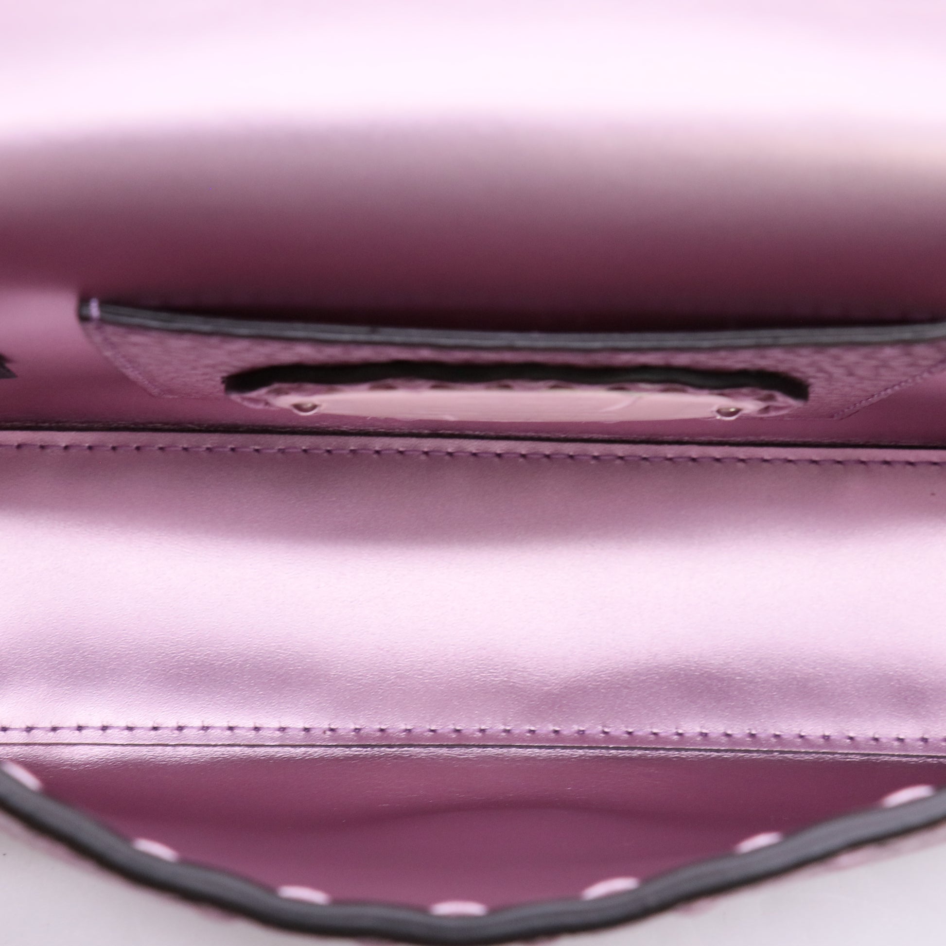 Baguette Mini Pink Metallic Selleria Bag with Hand-Sewn Topstitches twins LDJ5711