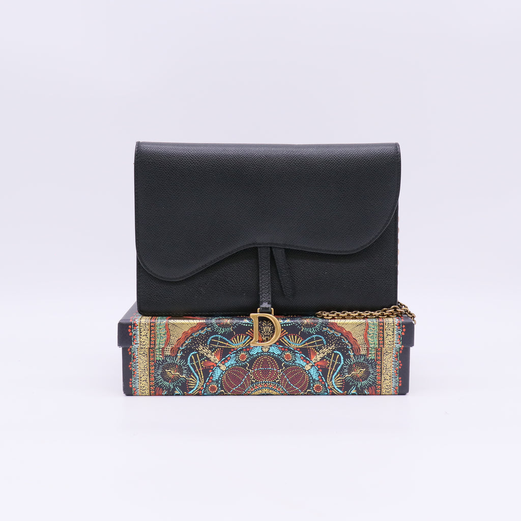 Medium Saddle Pouch with Chain Black Grained Calfskin twins LDJ5709