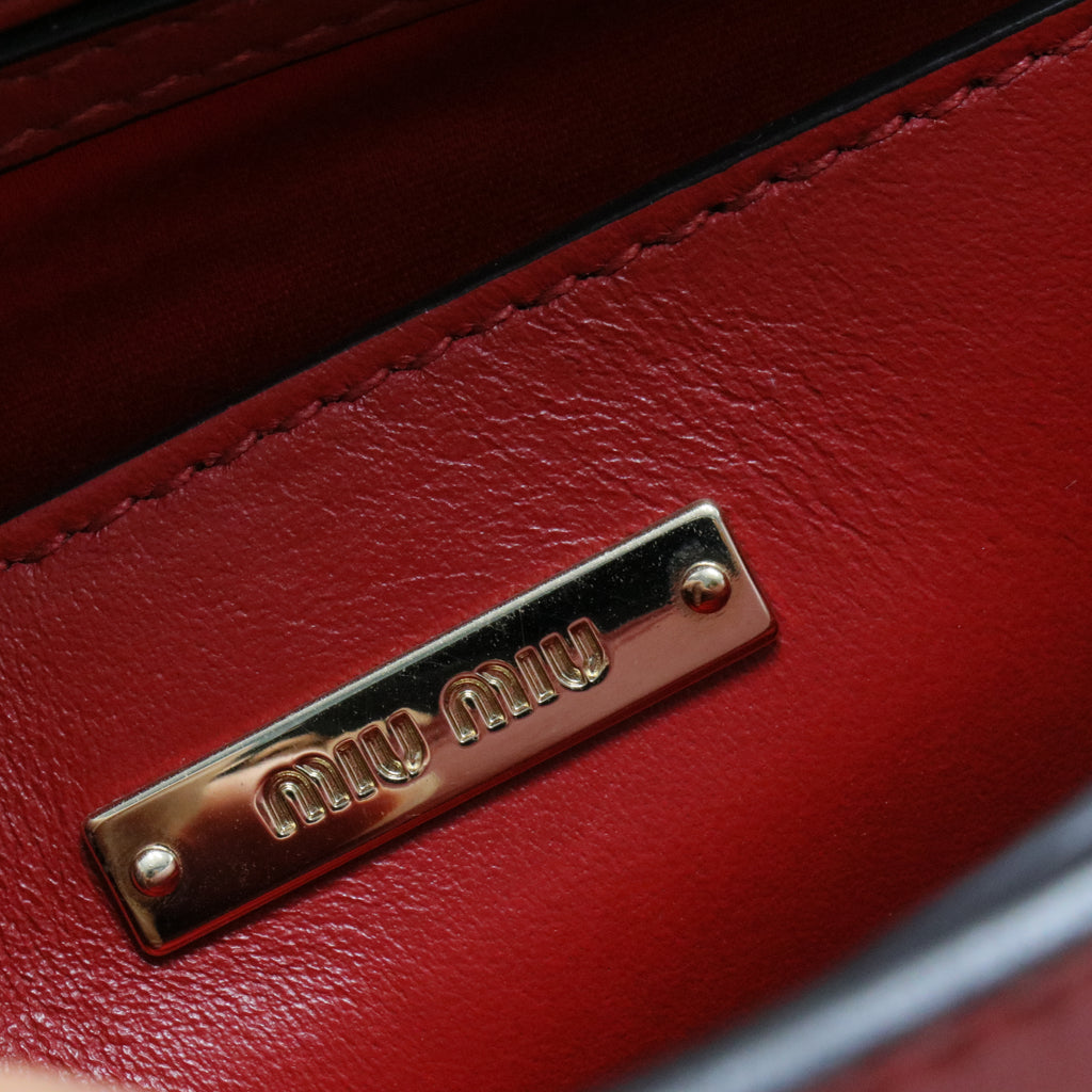 Chain Linked Leather Shoulder Bag Red