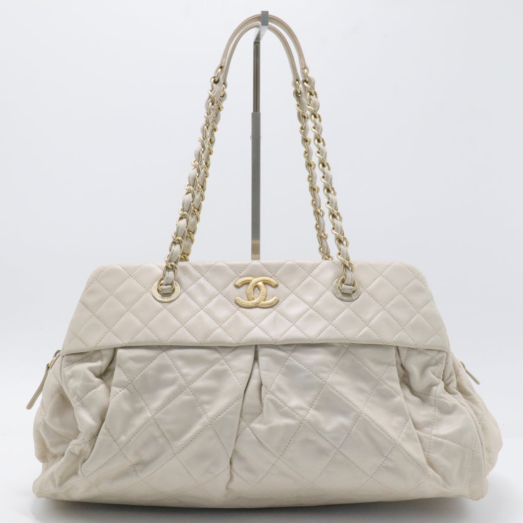 Iridescent Calfskin Chic Quilt Bowling Bag White