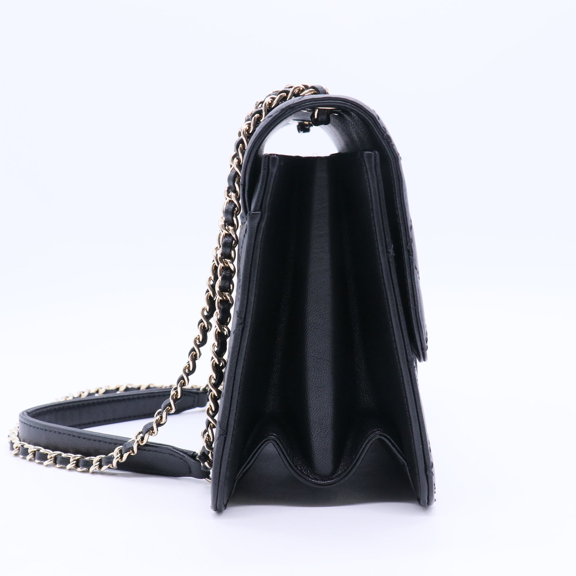 Medium Beauty Lock Flap Bag