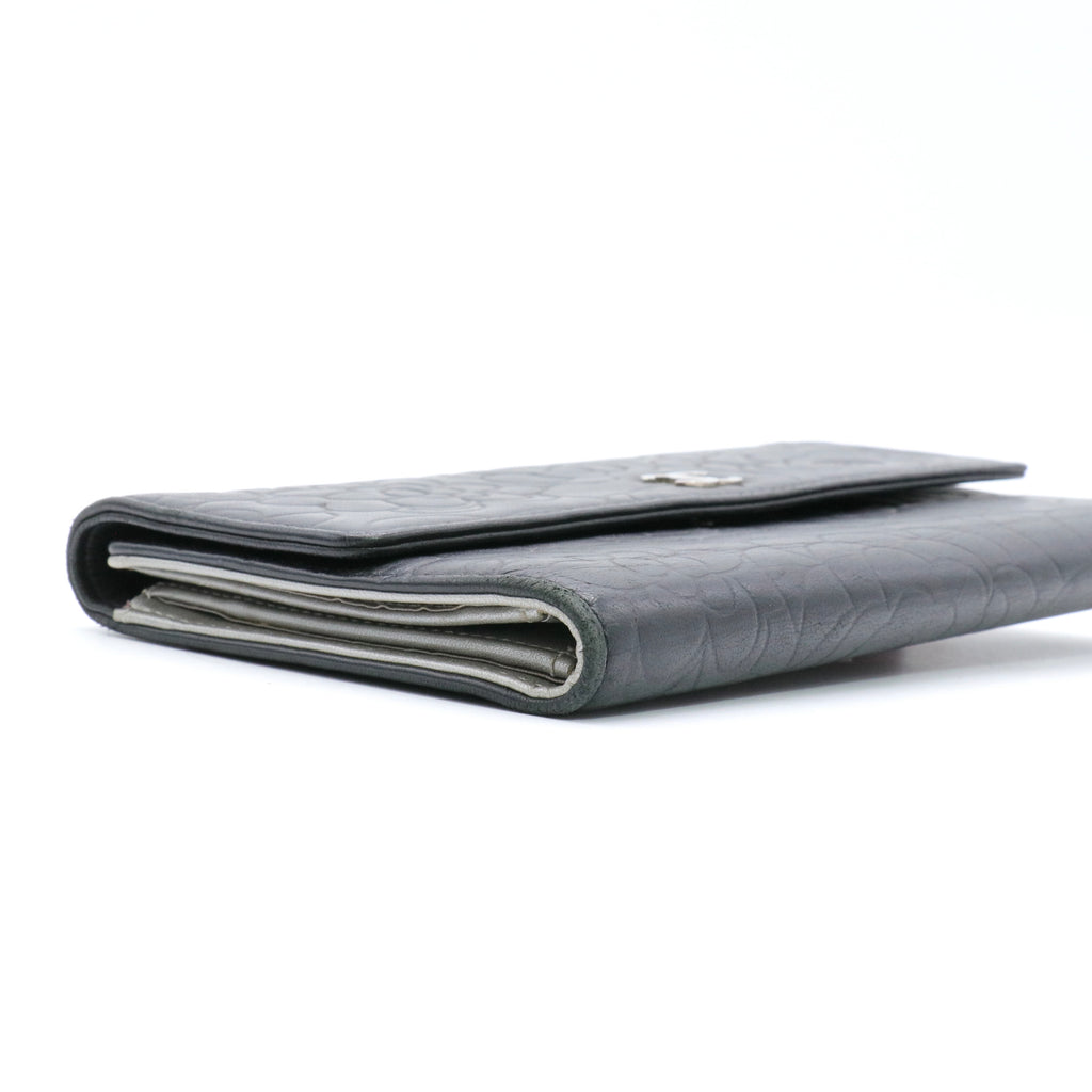 Lambskin Embossed Camellia Large Gusset Flap Wallet Black twins