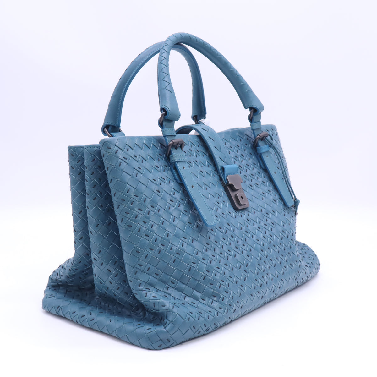 Intrecciato Medium Roma Bag B24113