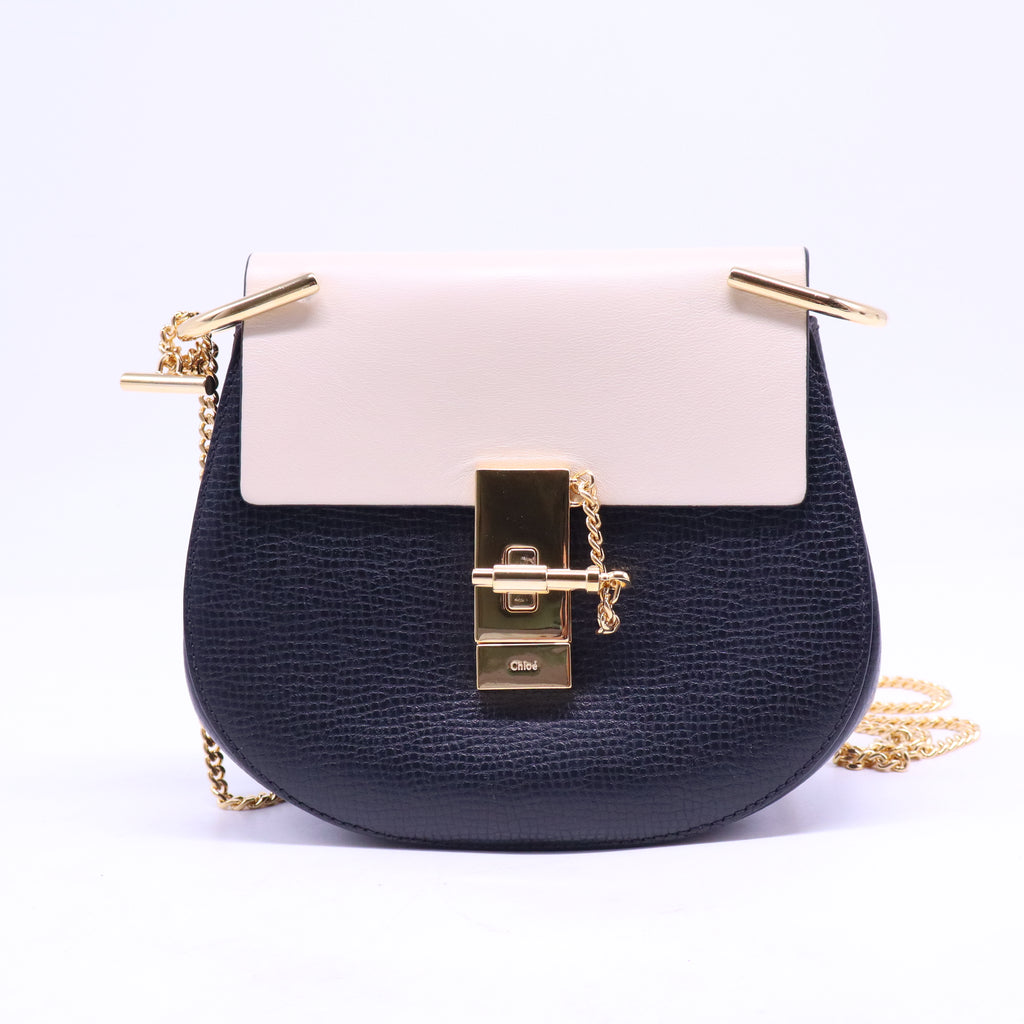 Drew Crossbody Chain Shoulder Bag B21214