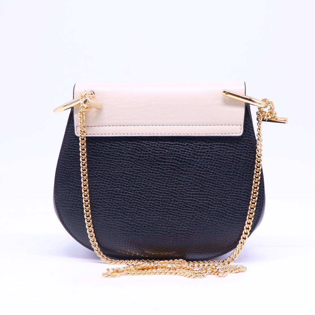 Drew Crossbody Chain Shoulder Bag B21214