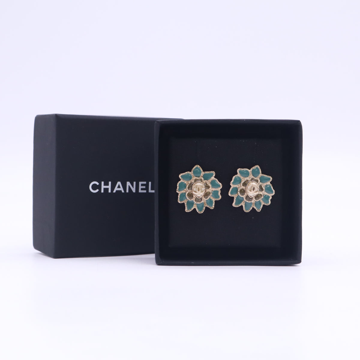 Chanel Vintage Turquoise Enamel Flower Goldplate CC Logo Earrings W23164