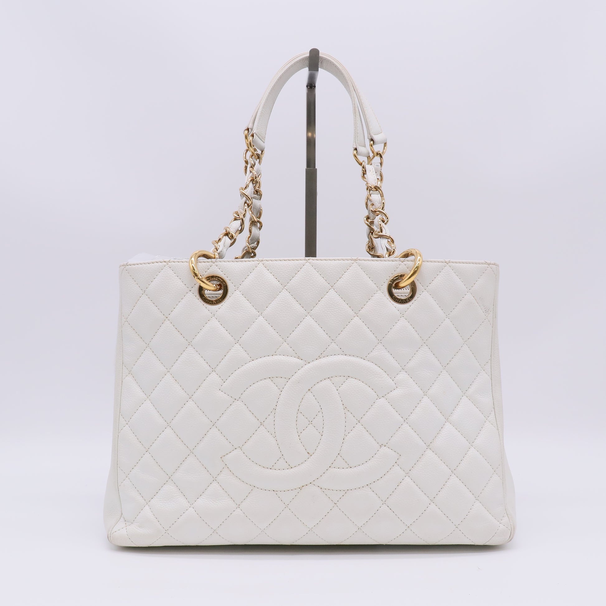 Chanel  White Quilted Caviar Leather Grand Shopping Tote Bag LDZ542