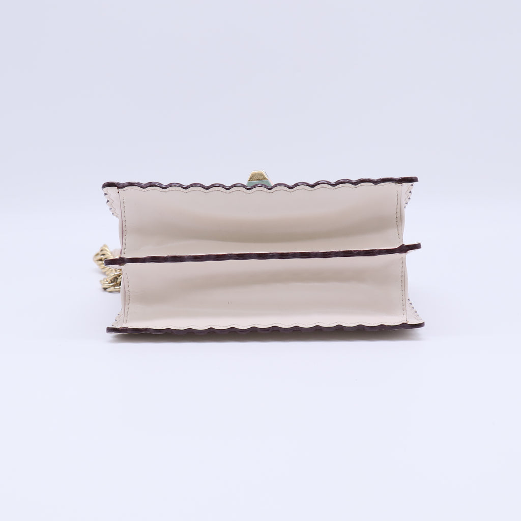 Fendi English Rose Scalloped Leather Small I Kan Chain Shoulder Bag twins B21541