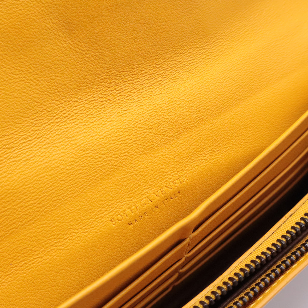 Signature Intrecciato Woven leather