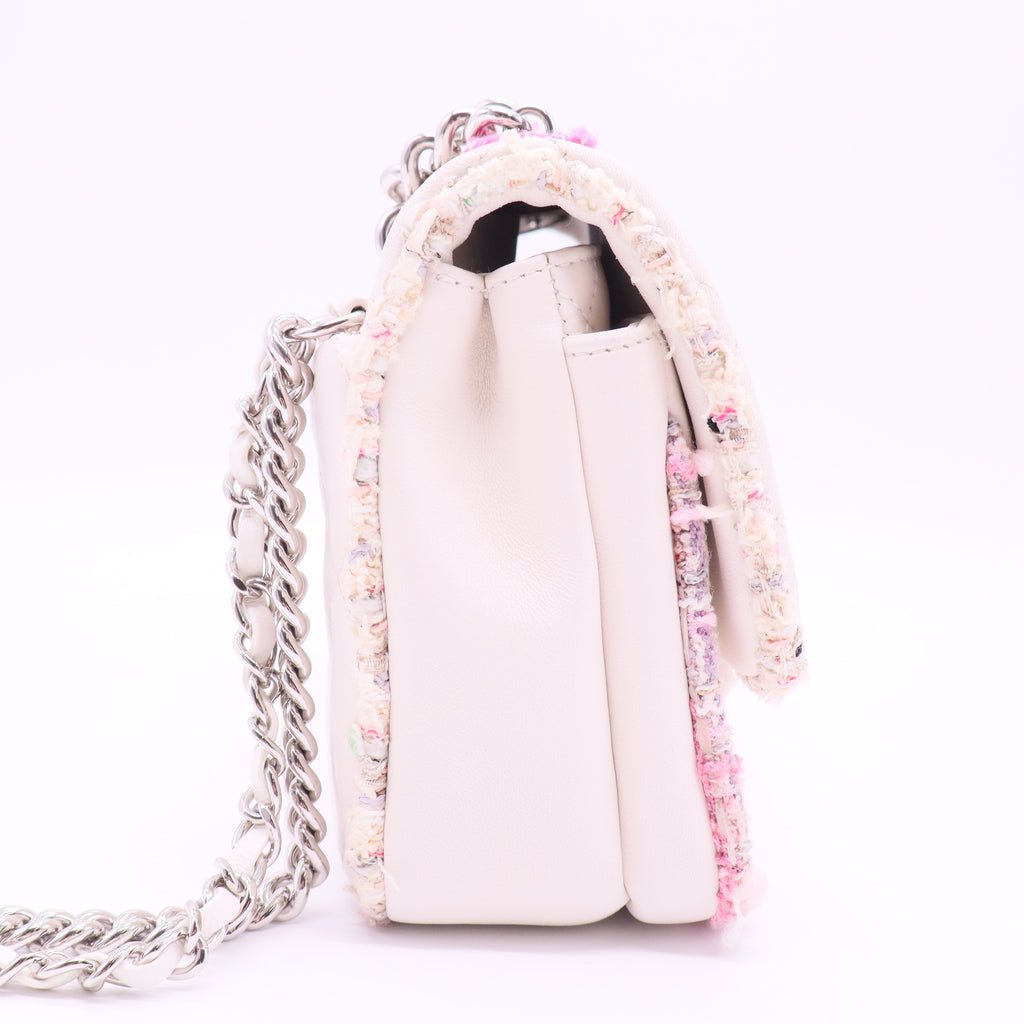 Elegant Trim Single Flap Bag Quilted Lambskin with Tweed