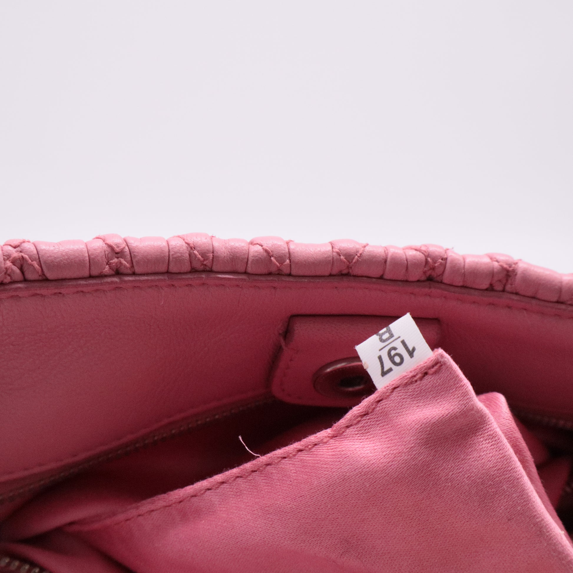 Crystal Tote Matelasse Leather Medium