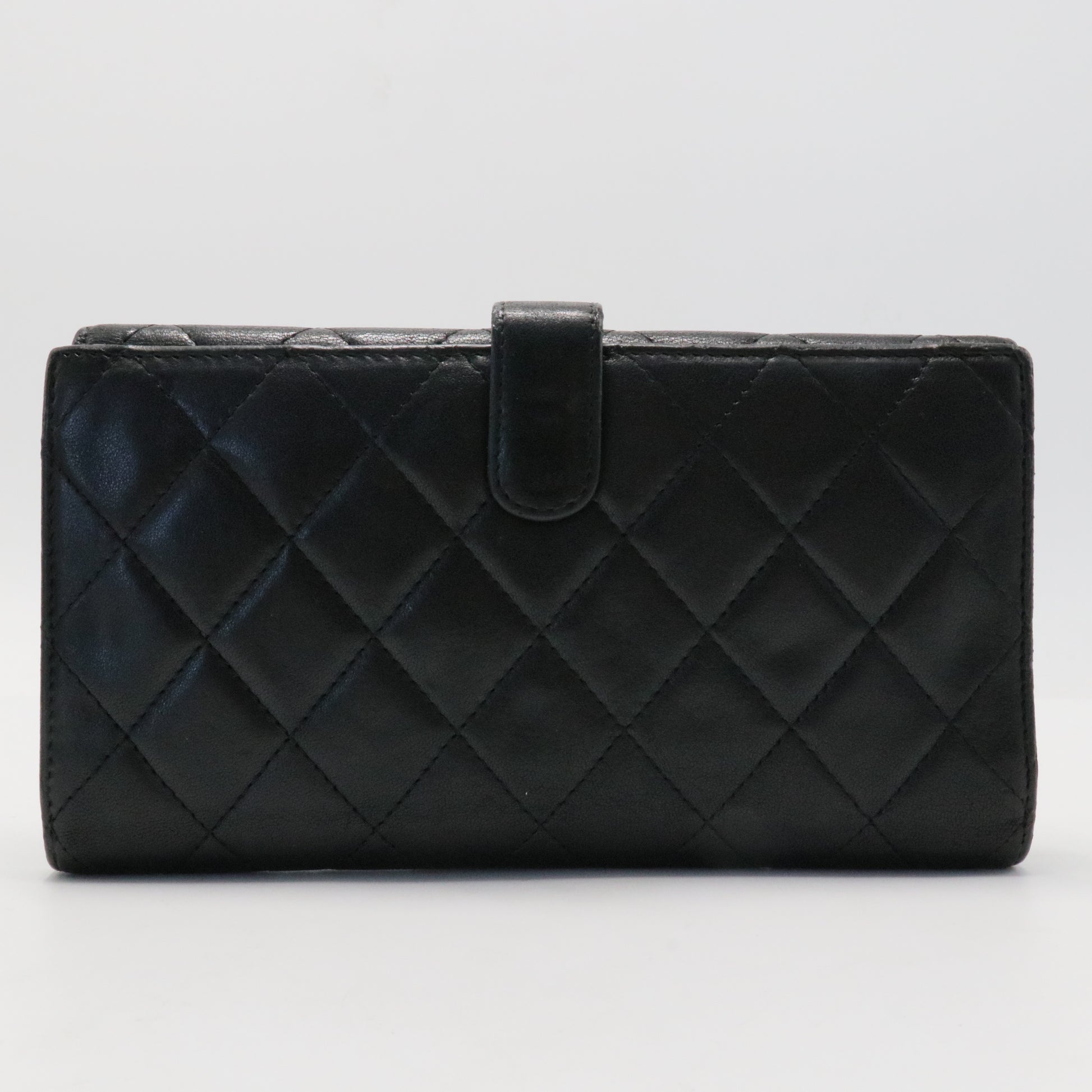 Bi-fold long wallet black gold matelasse