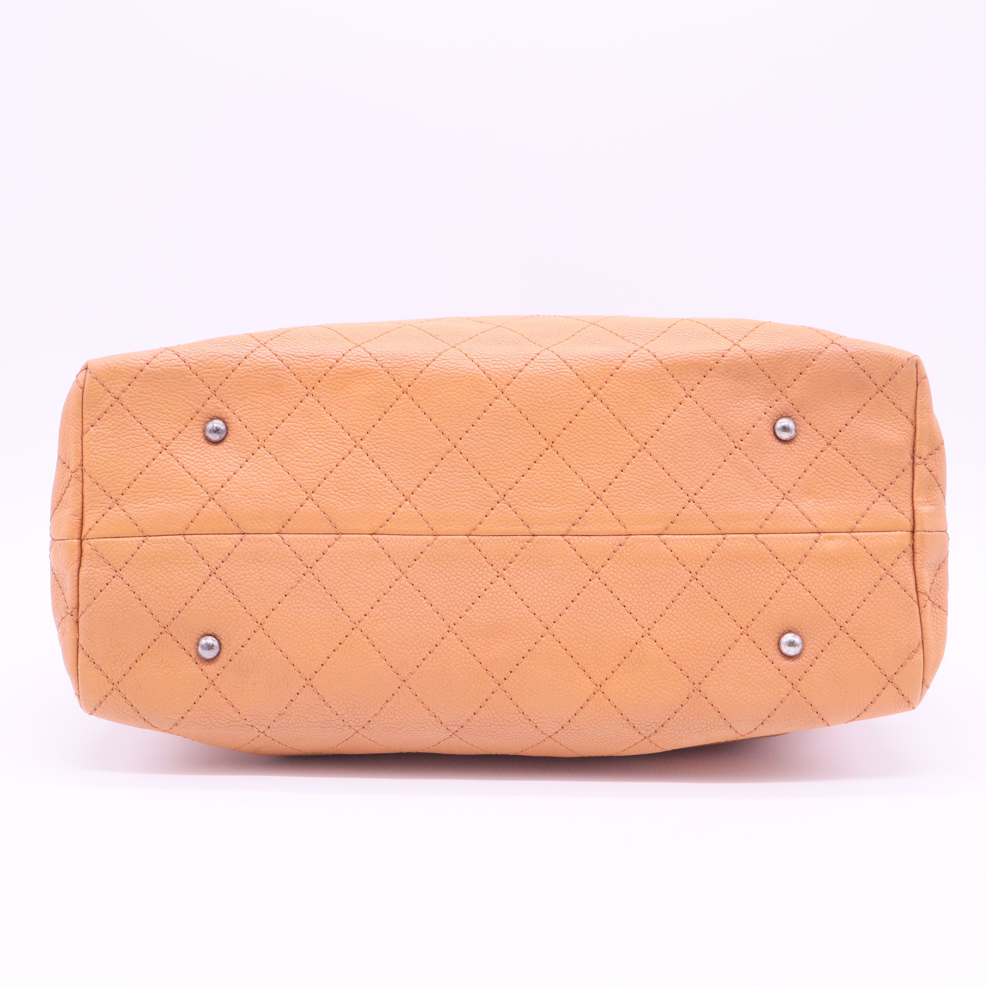 Urban Shopping Tote Quilted Caviar