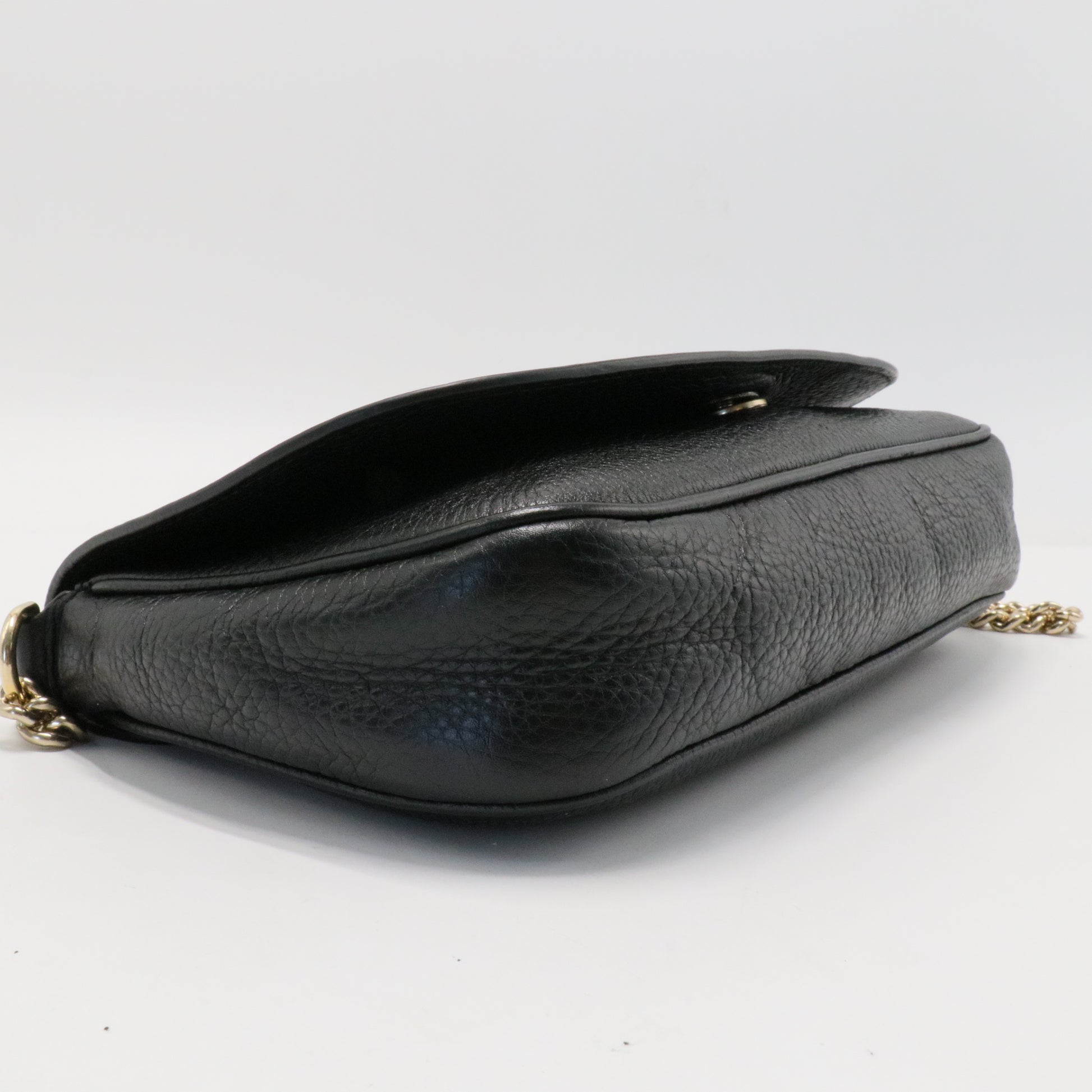 Soho Chain Crossbody Bag Leather Medium